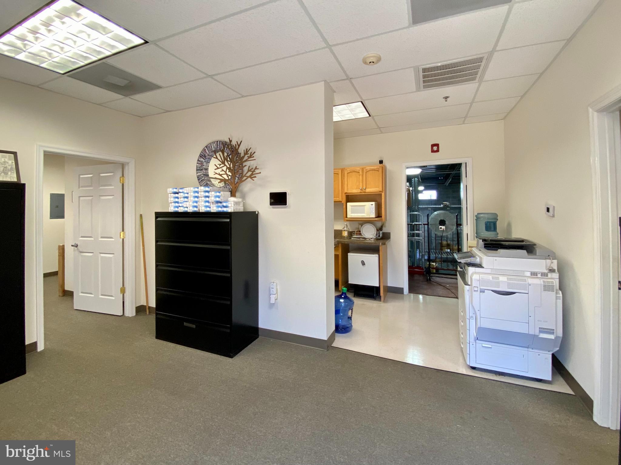 WINCHESTER - Commercial Sale