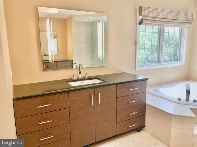 BELLS MILL ESTATES - Residential Lease