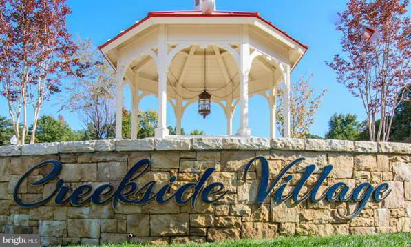 CREEKSIDE VILLAGE - Residential