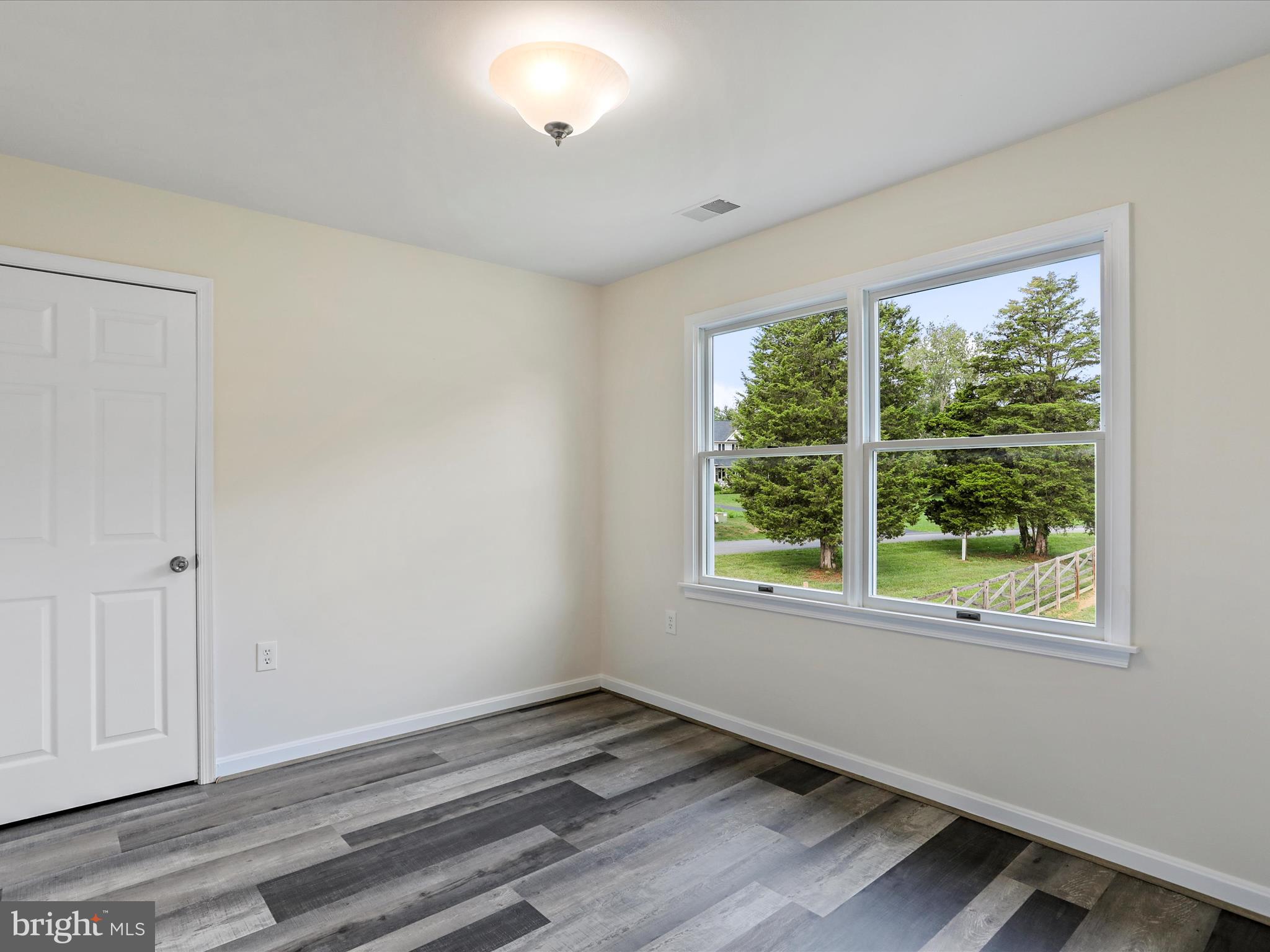 DEER MOUNTAIN - Residential