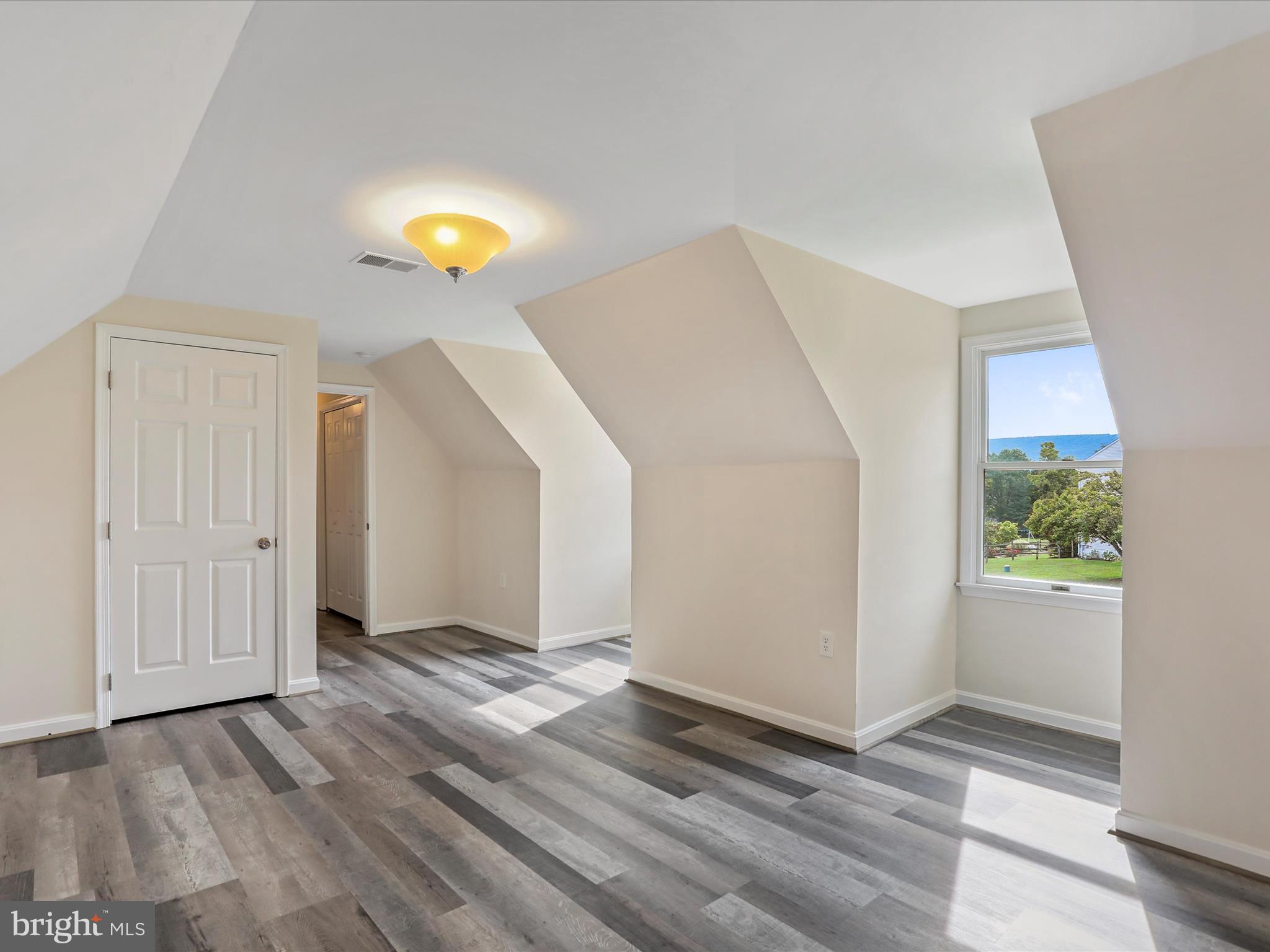 DEER MOUNTAIN - Residential