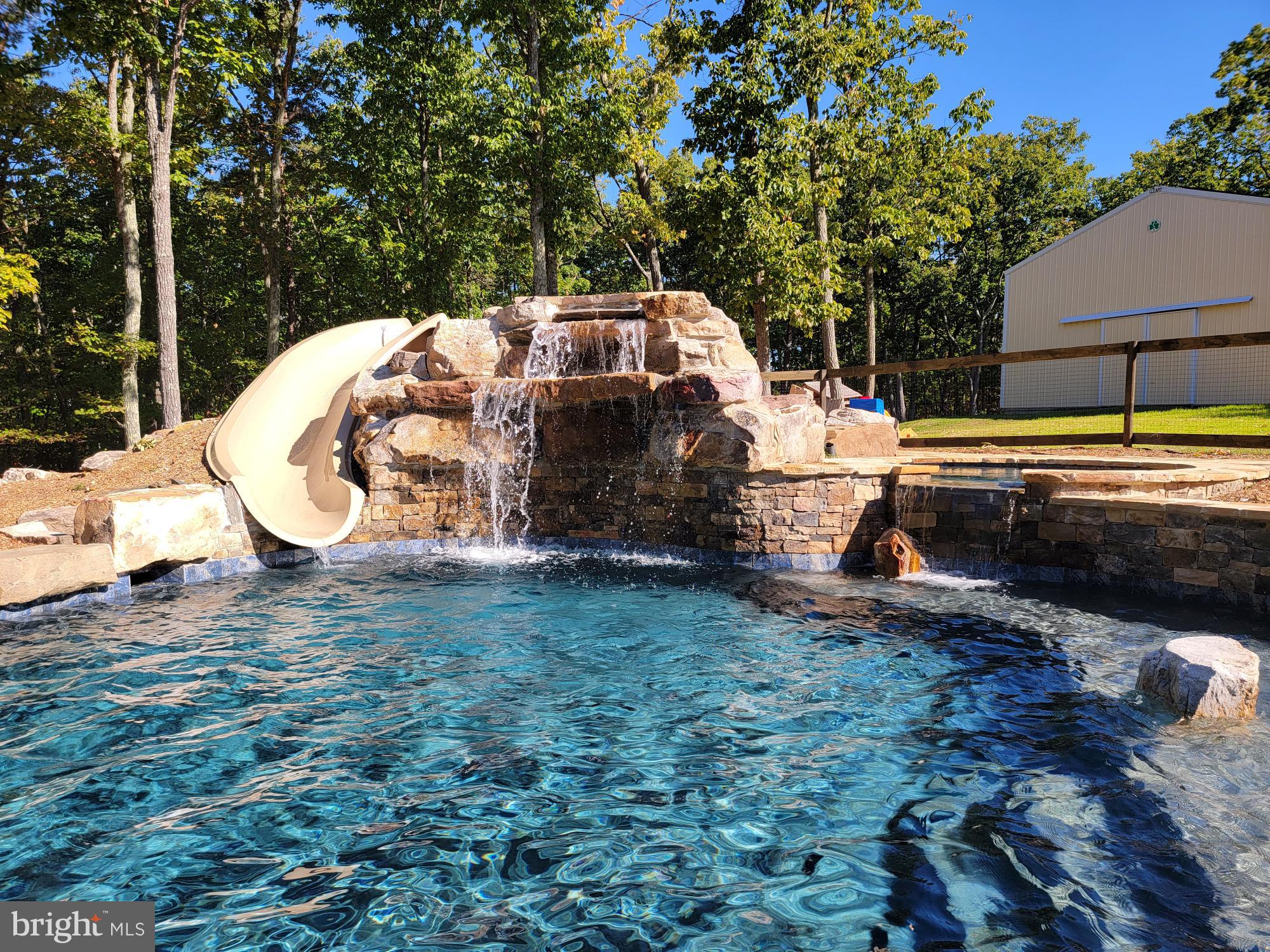 HERTZ DIVISION - Residential