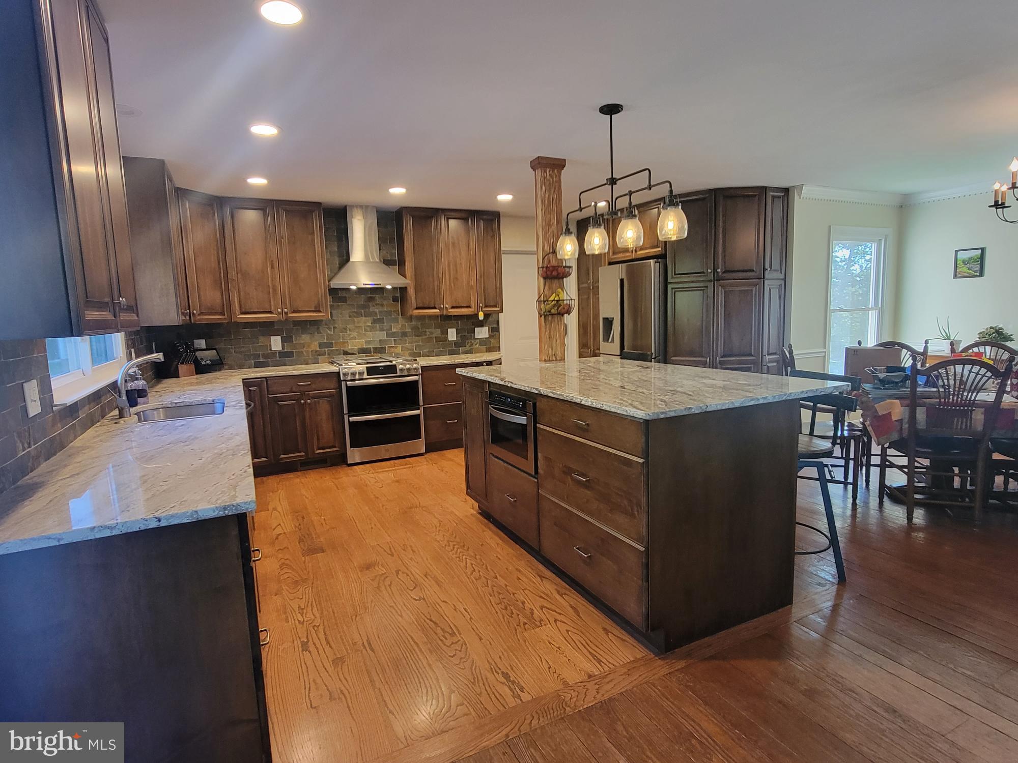 HERTZ DIVISION - Residential