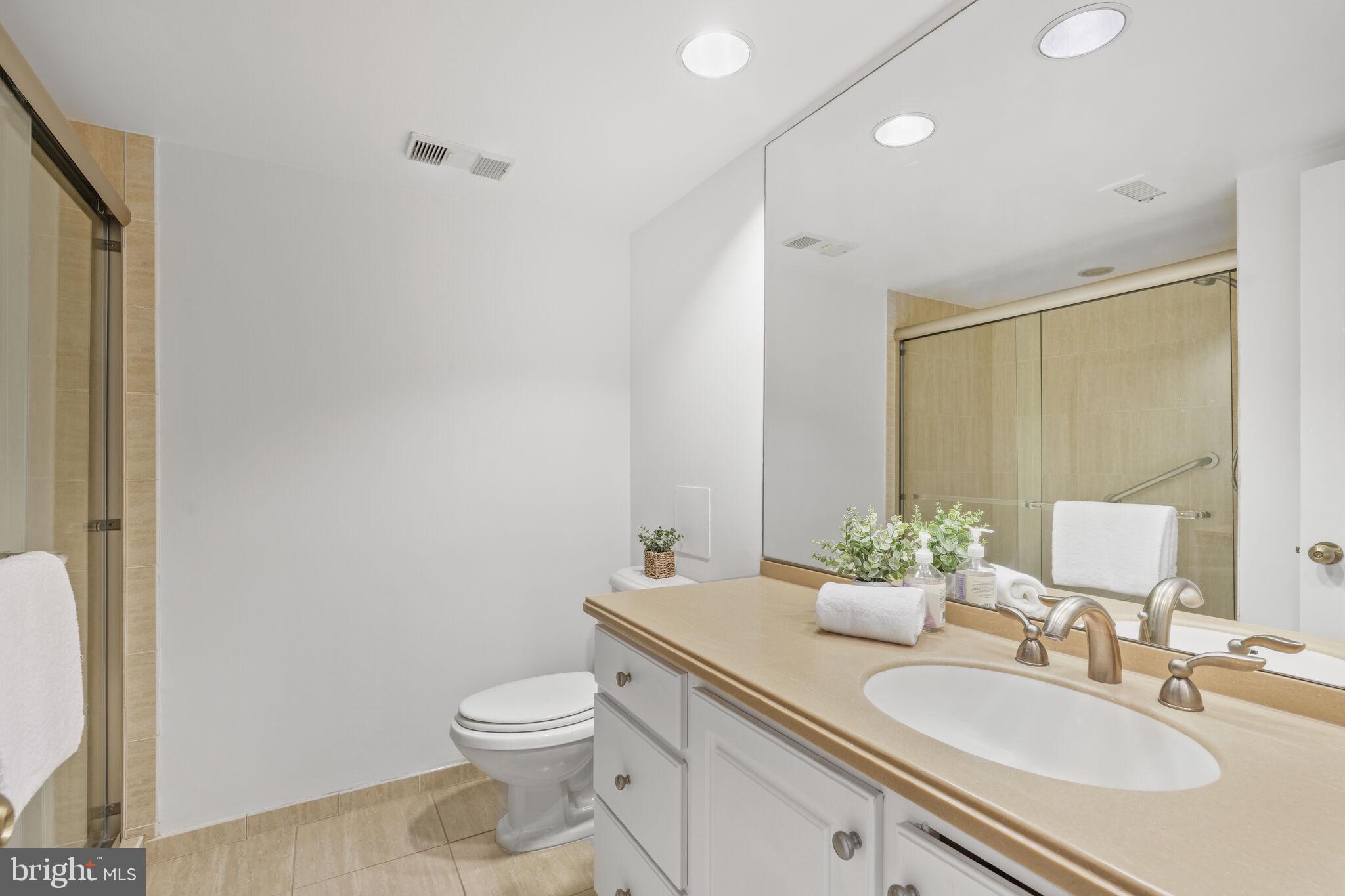 FRIENDSHIP HEIGHTS - Residential