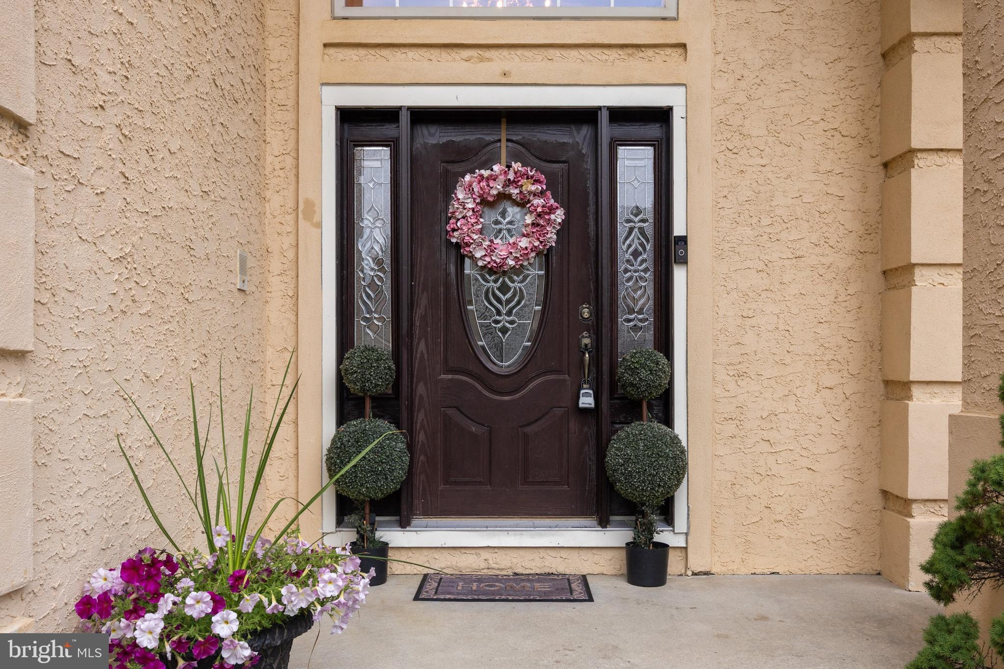 325 NEWTON COURT