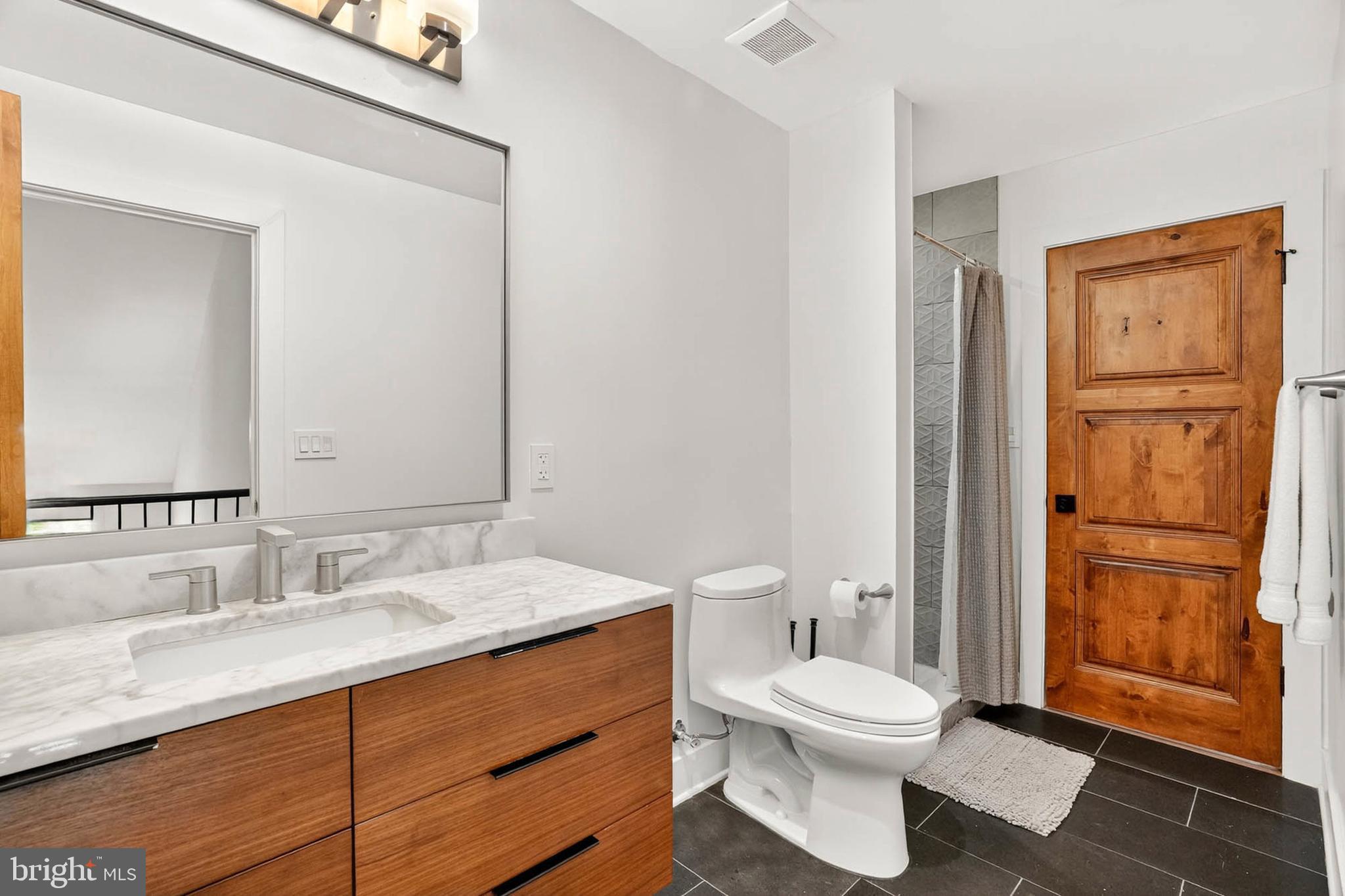 HIGHLAND LAKE - Residential