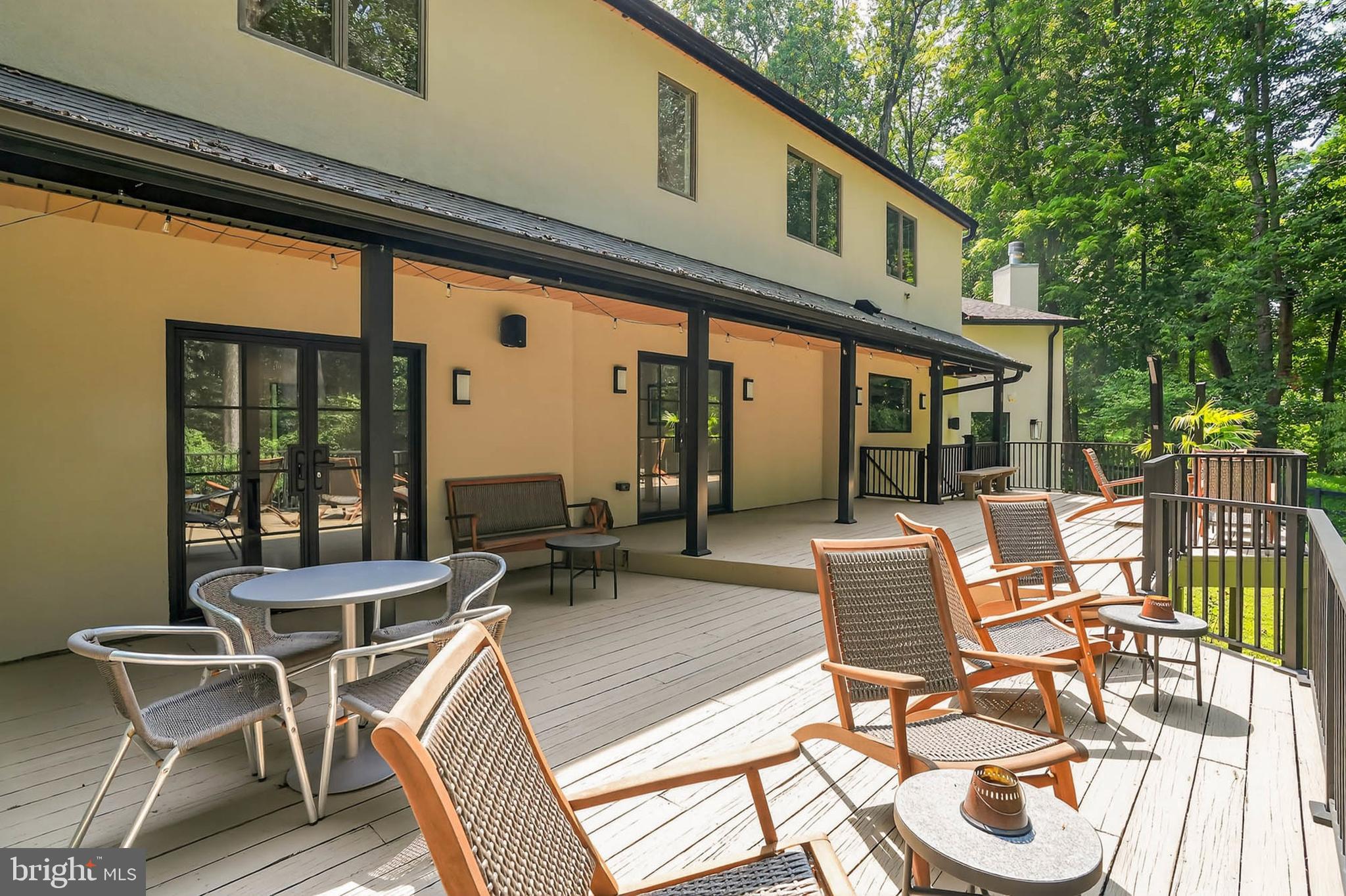 HIGHLAND LAKE - Residential