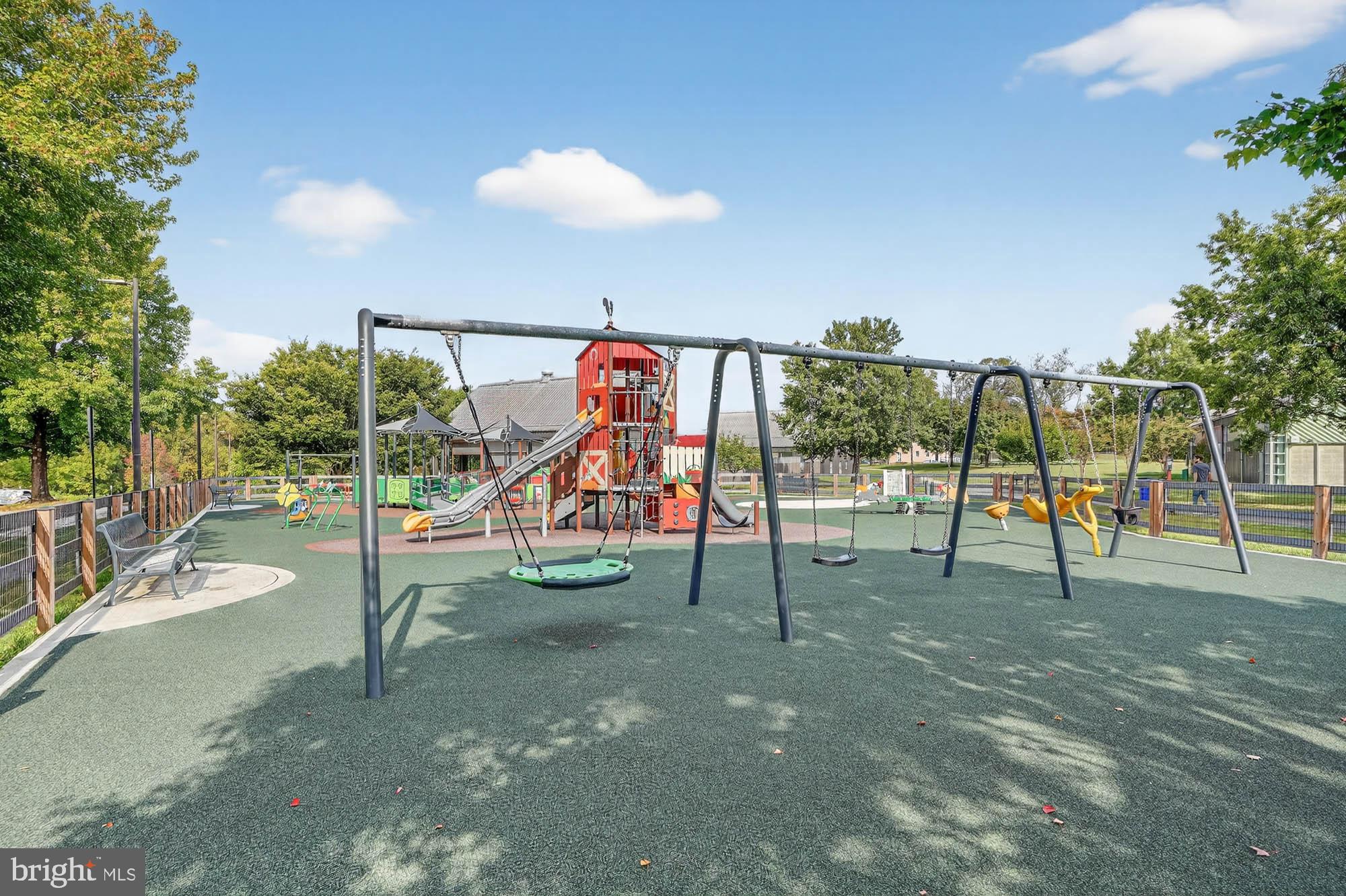 HIGHLAND LAKE - Residential