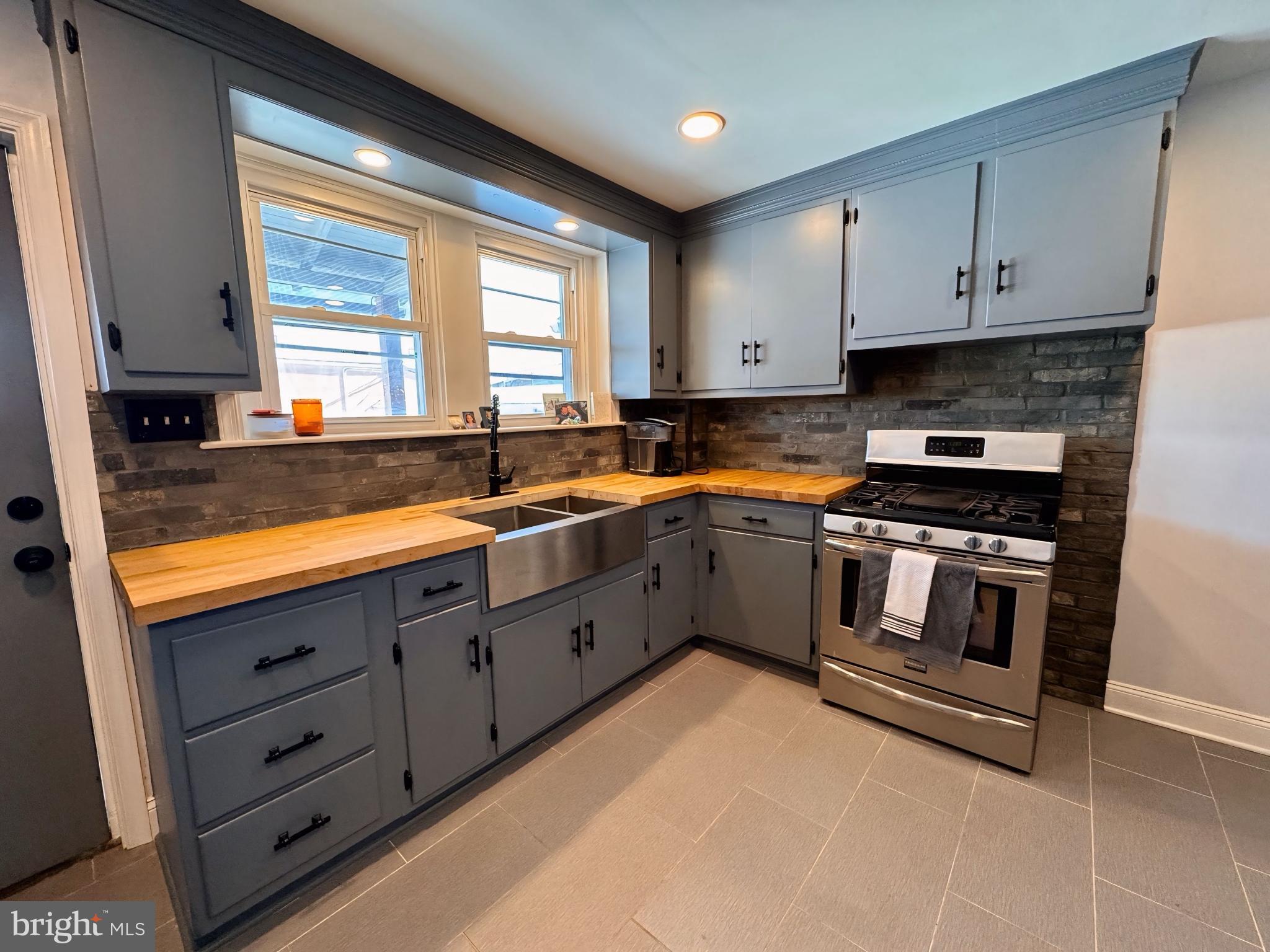 RED HILL ESTS - Residential