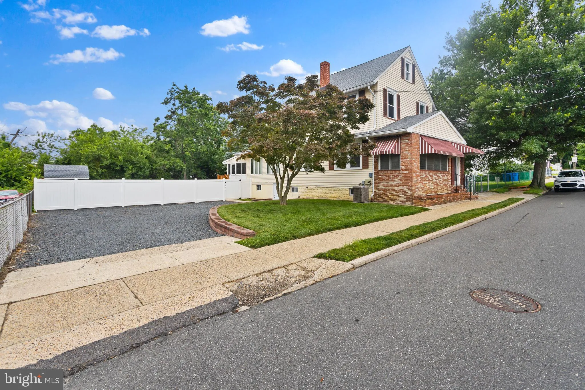 Mount Holly, New Jersey 08060, United States, 3 Bedrooms Bedrooms, ,4 BathroomsBathrooms,Residential,Active,163879