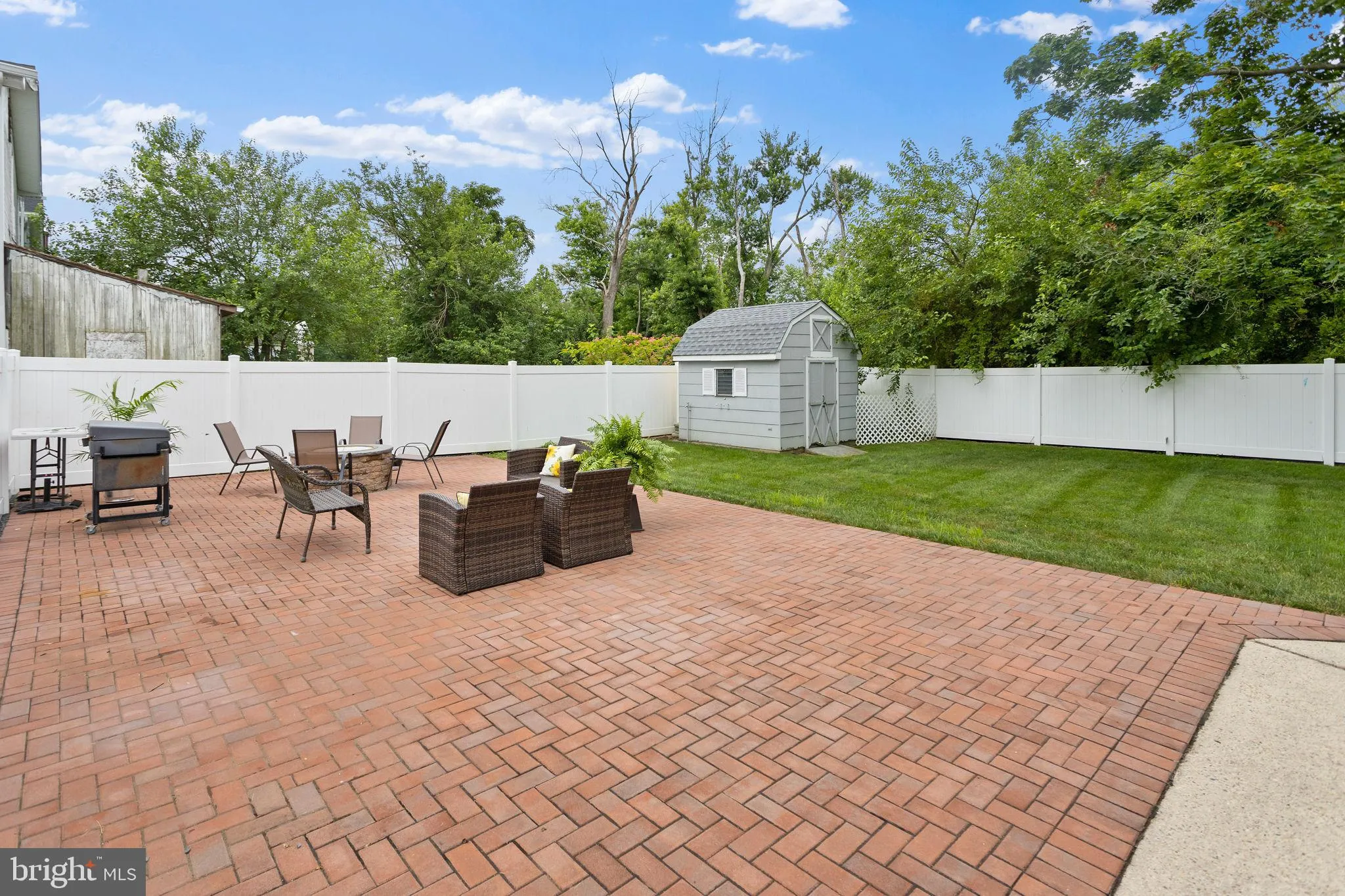 Mount Holly, New Jersey 08060, United States, 3 Bedrooms Bedrooms, ,4 BathroomsBathrooms,Residential,Active,163879