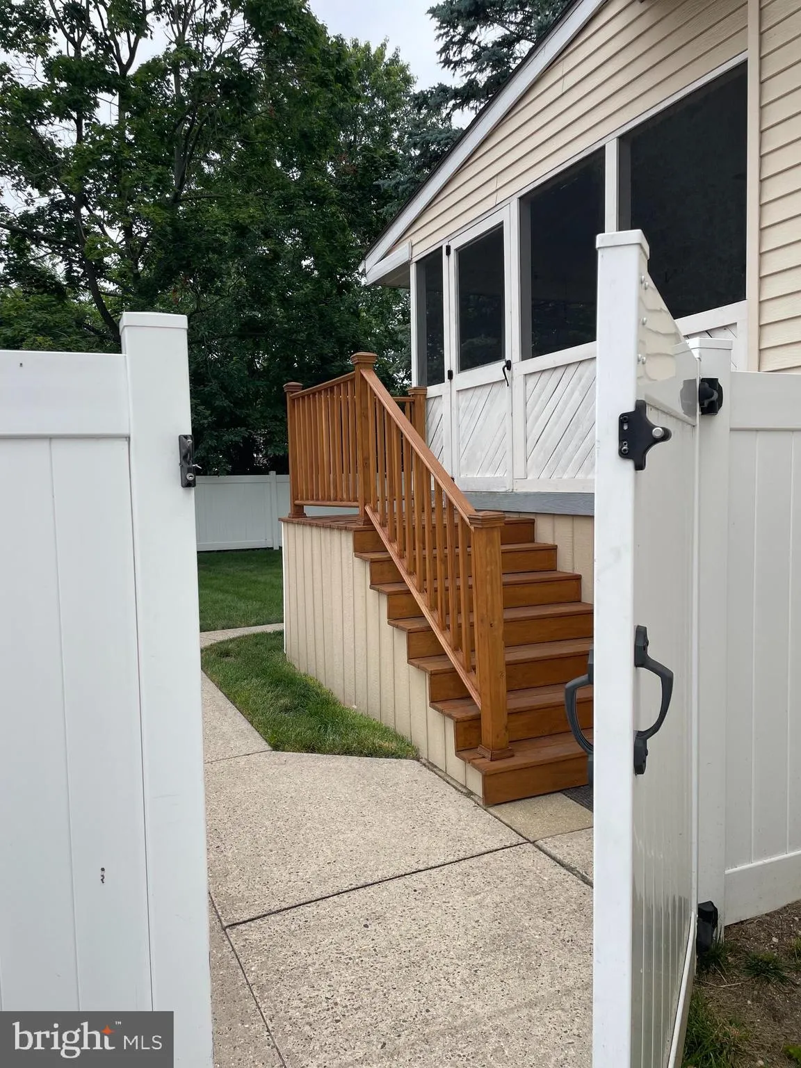 Mount Holly, New Jersey 08060, United States, 3 Bedrooms Bedrooms, ,4 BathroomsBathrooms,Residential,Active,163879