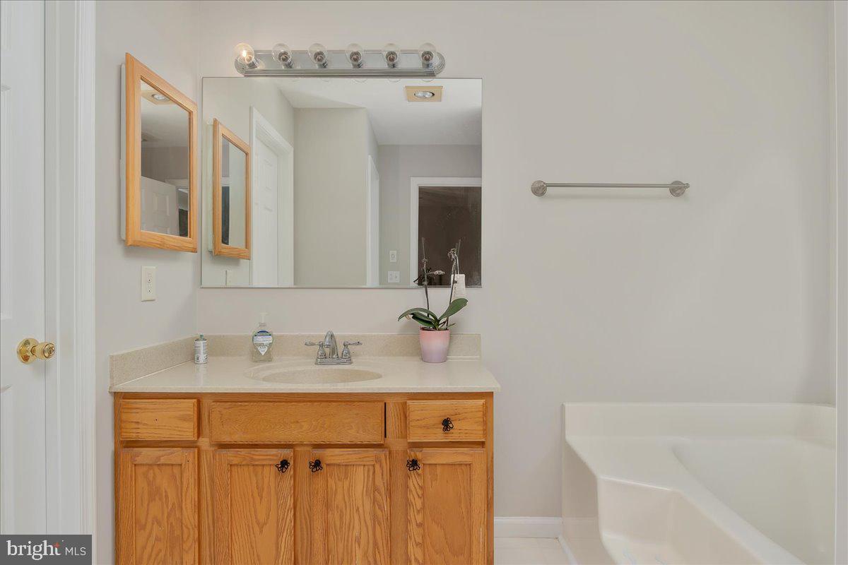 DOUGLAS OAKS - Residential