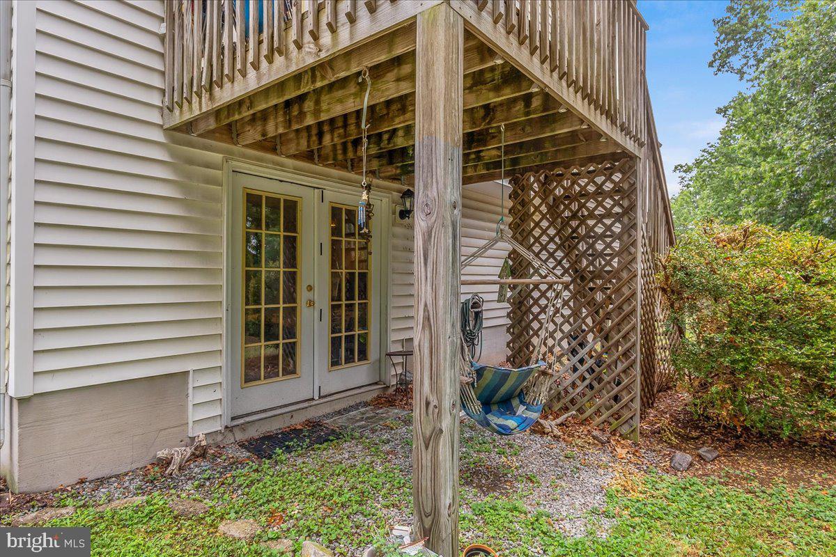 DOUGLAS OAKS - Residential