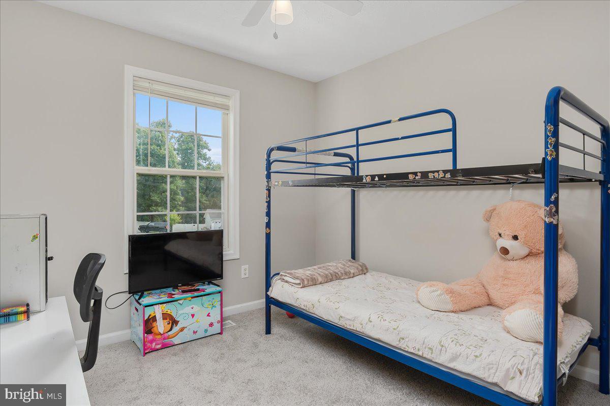 DOUGLAS OAKS - Residential