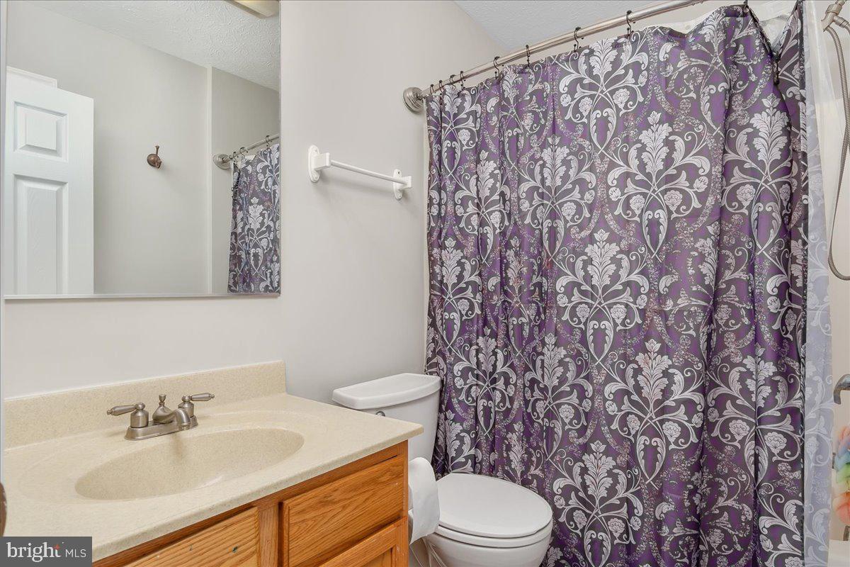 DOUGLAS OAKS - Residential