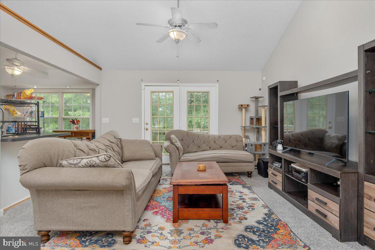 DOUGLAS OAKS - Residential