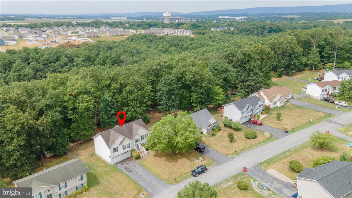 DOUGLAS OAKS - Residential