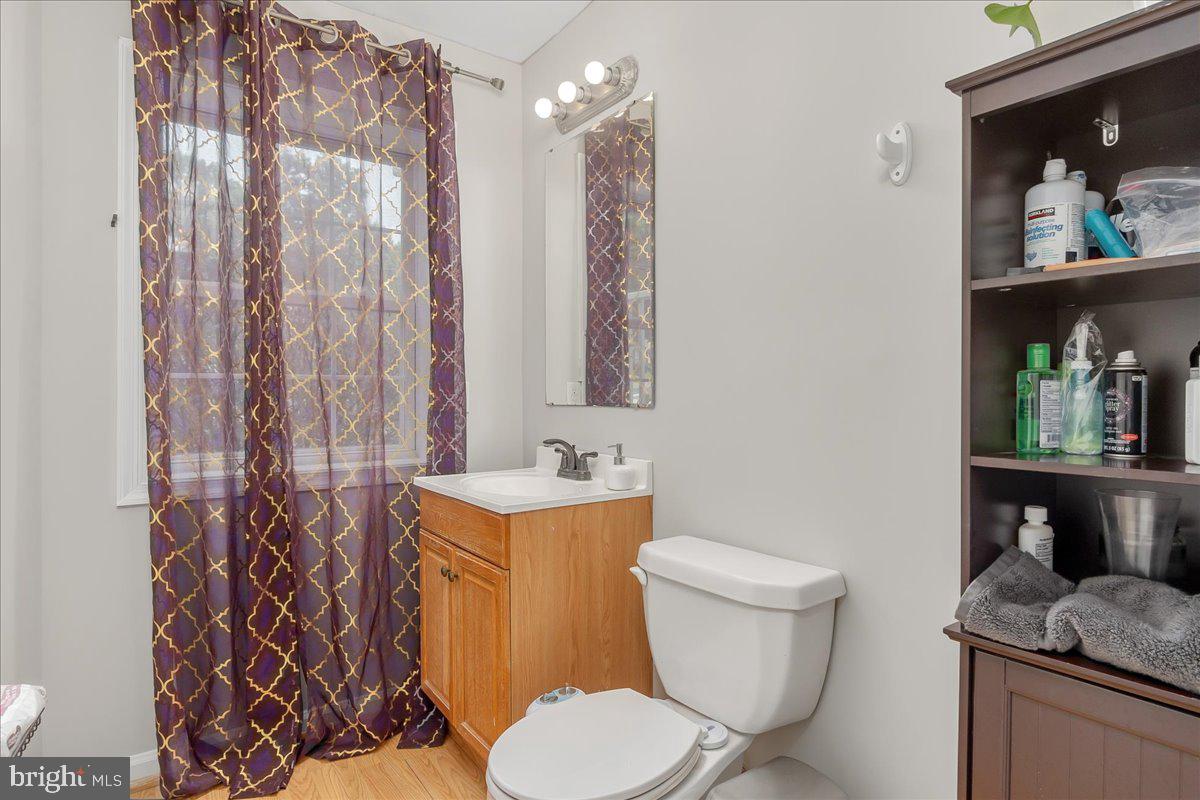 DOUGLAS OAKS - Residential