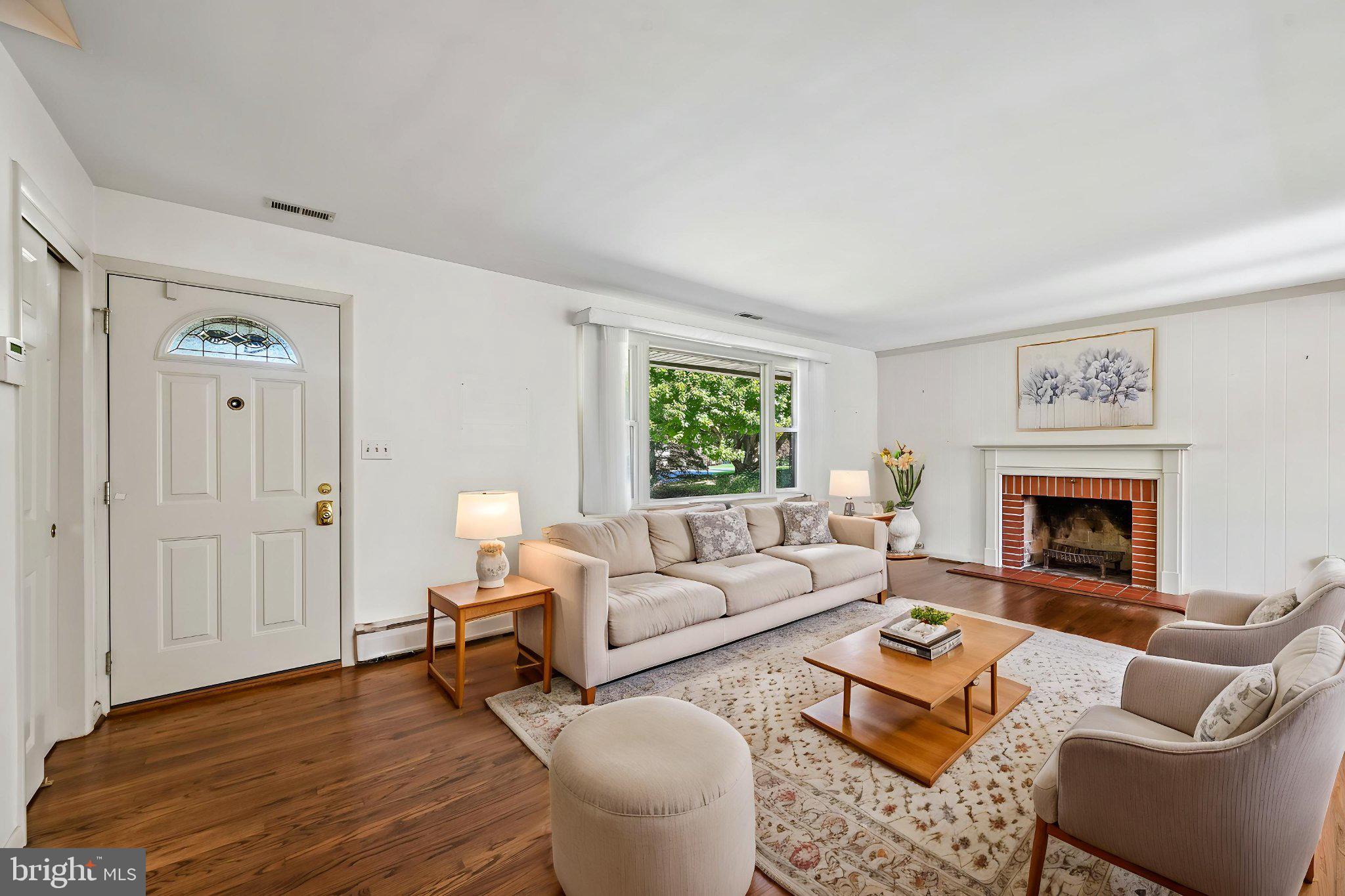 3437 JAY DRIVE