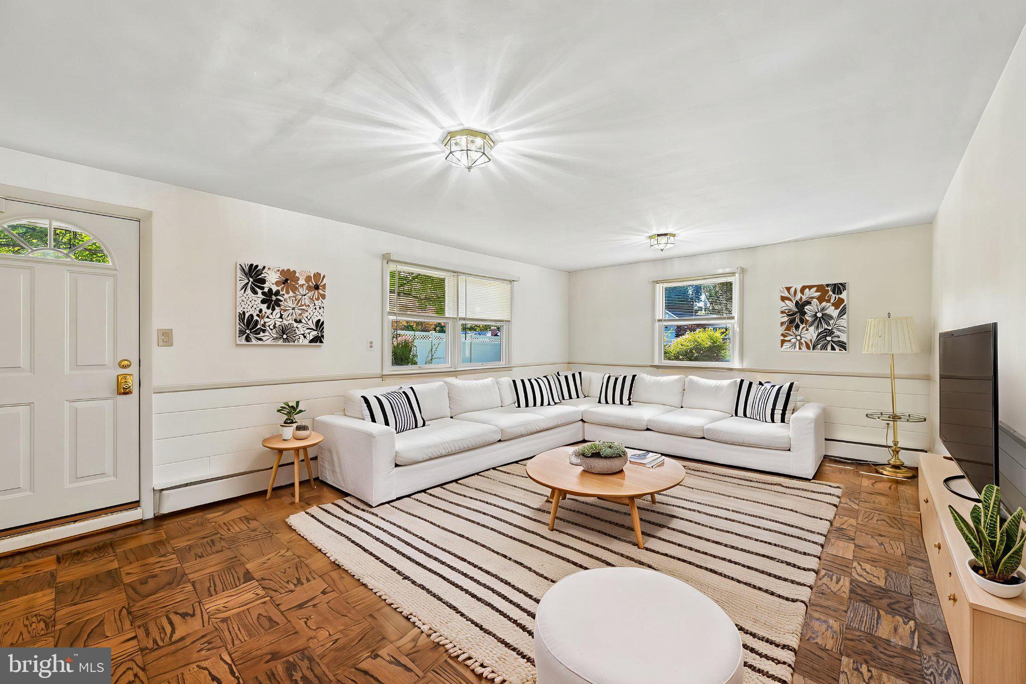 3437 JAY DRIVE