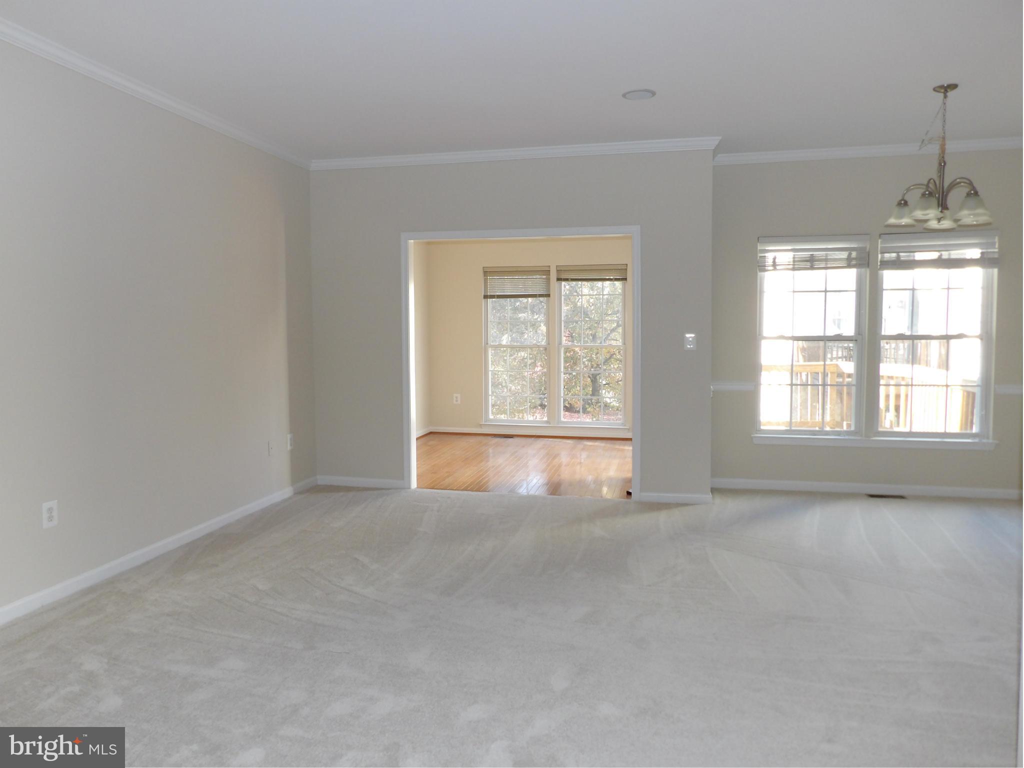 FAIRFAX CENTER LANDBAY - Residential Lease