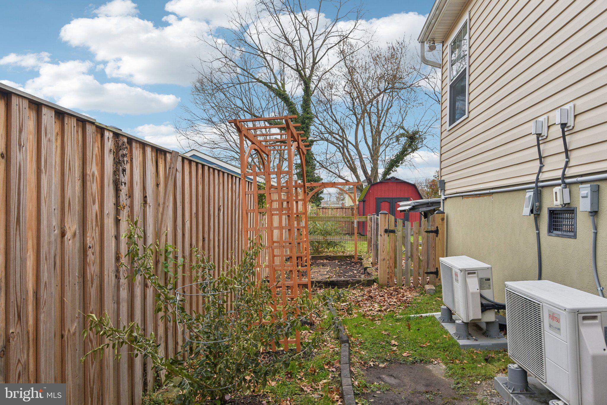 PARKVILLE - Residential