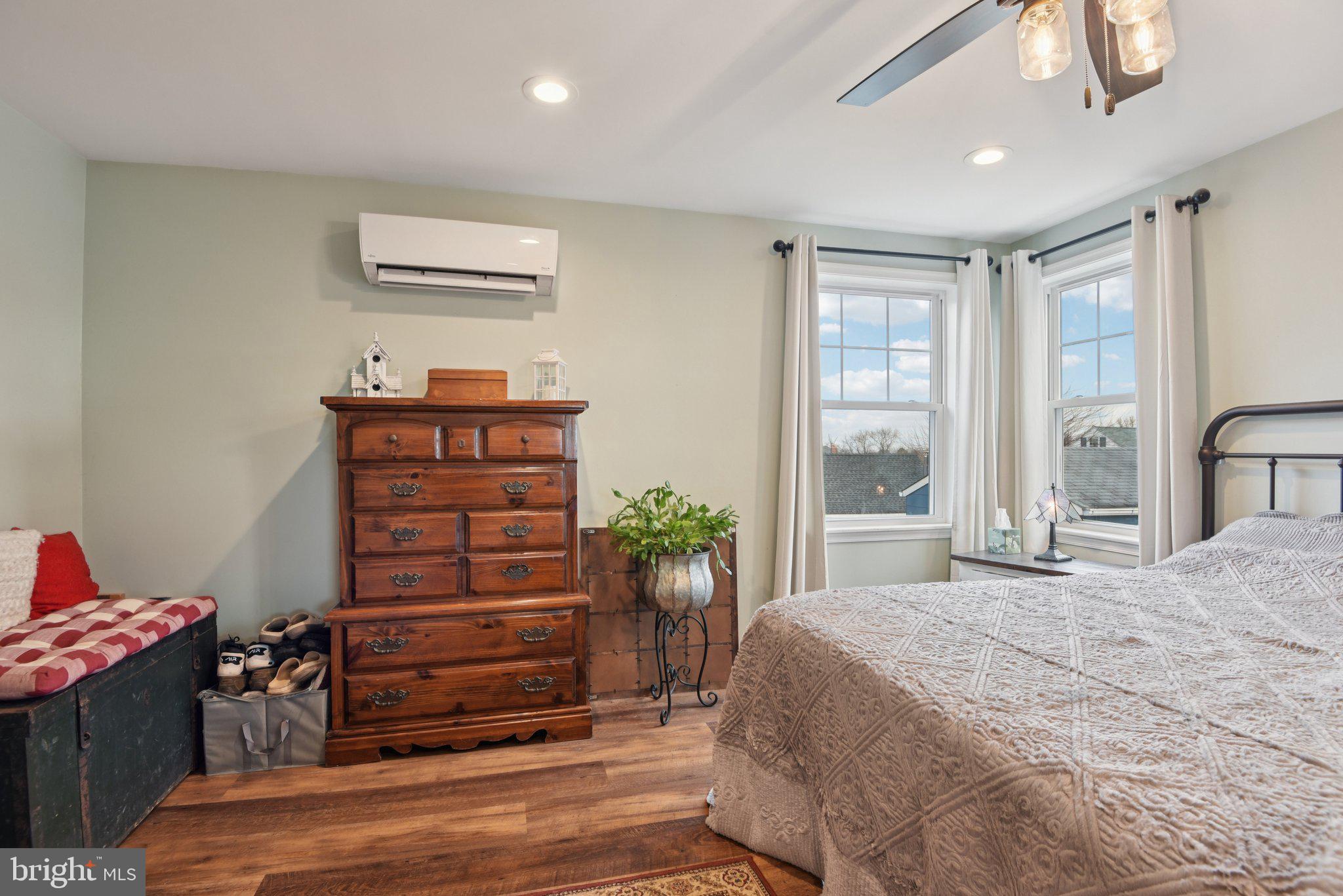 PARKVILLE - Residential