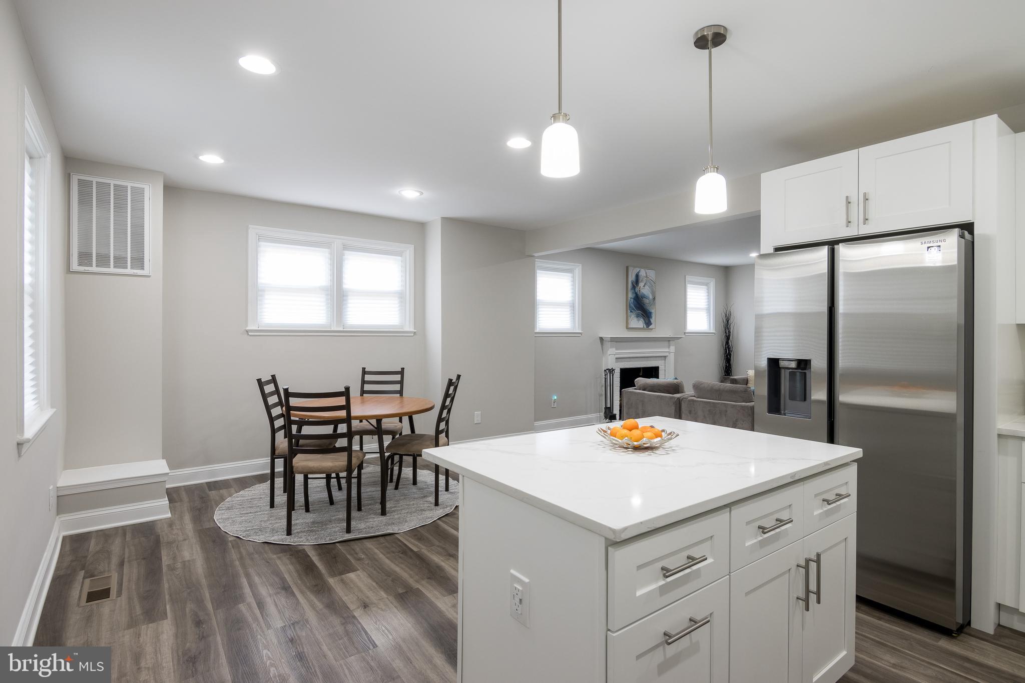 TEN HILLS - Residential