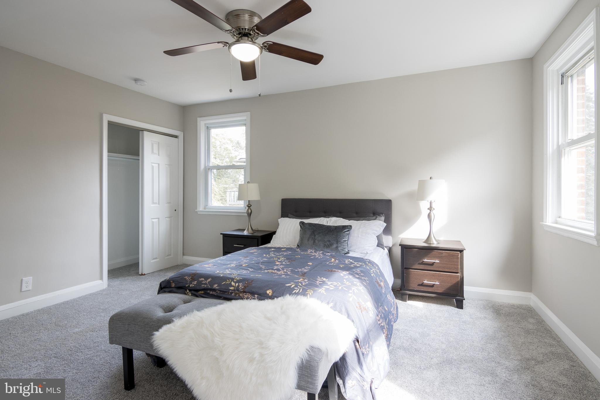 TEN HILLS - Residential