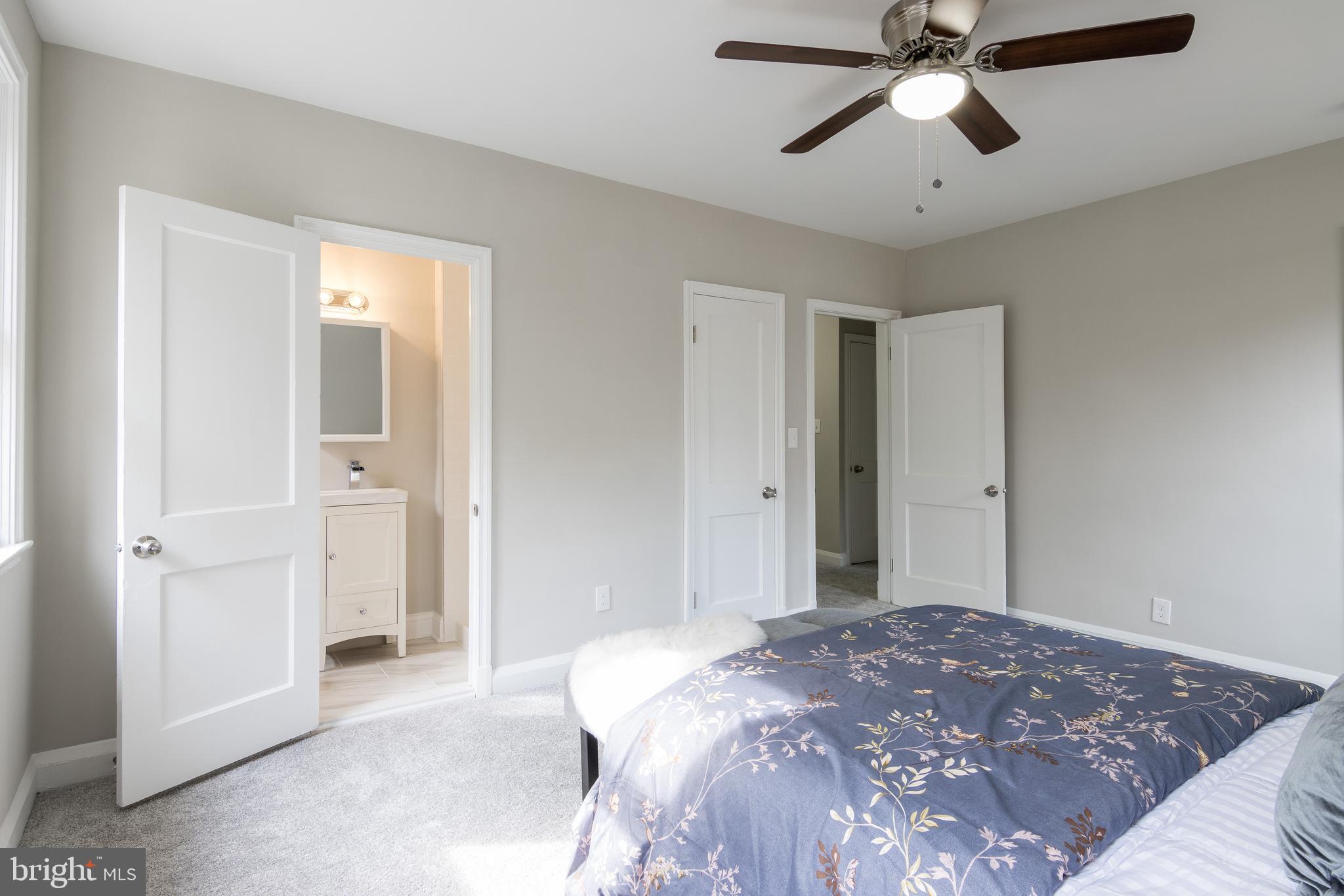 TEN HILLS - Residential