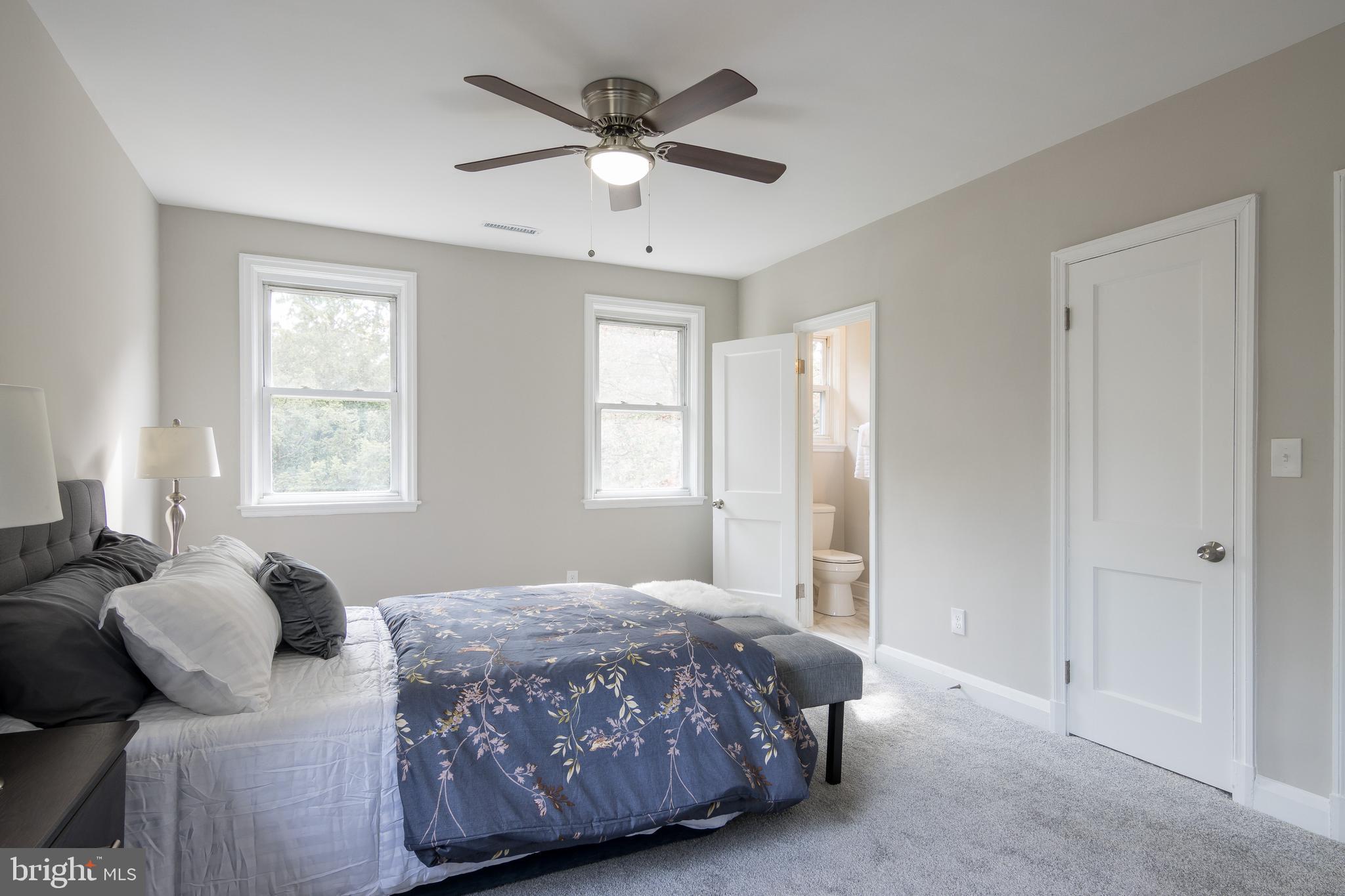 TEN HILLS - Residential