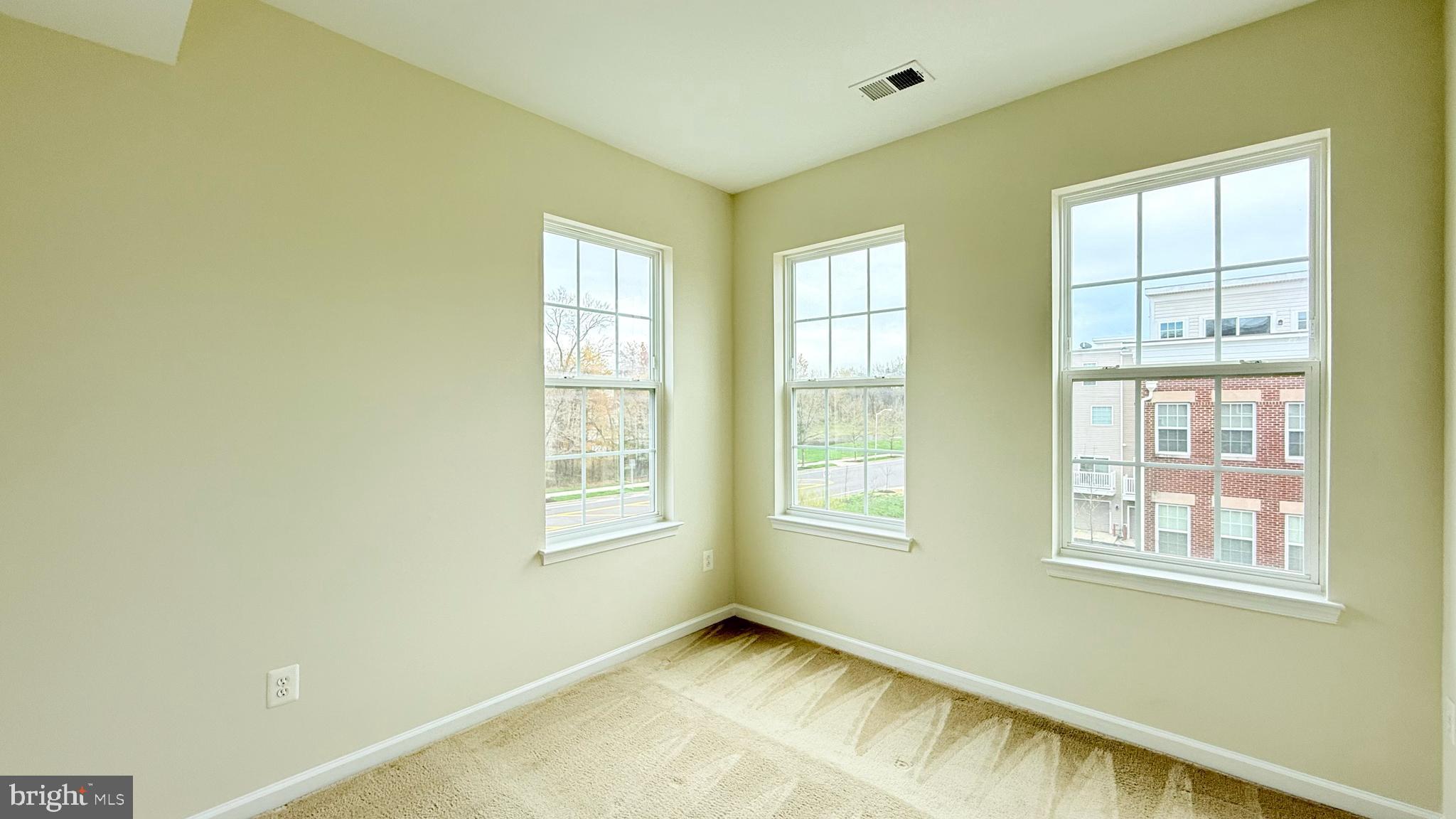 BRICK YARD STATION - Residential