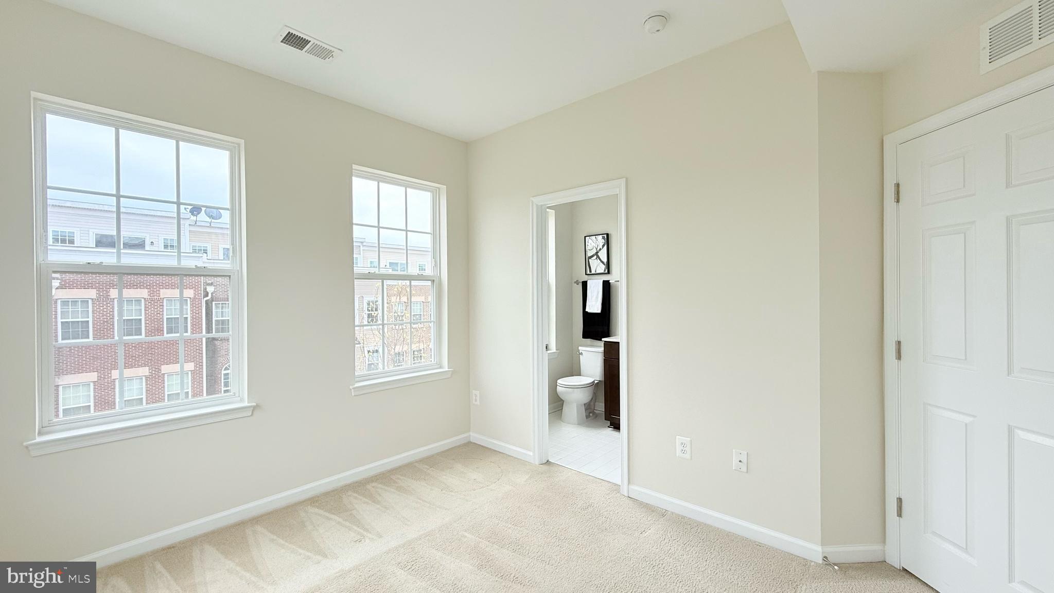 BRICK YARD STATION - Residential