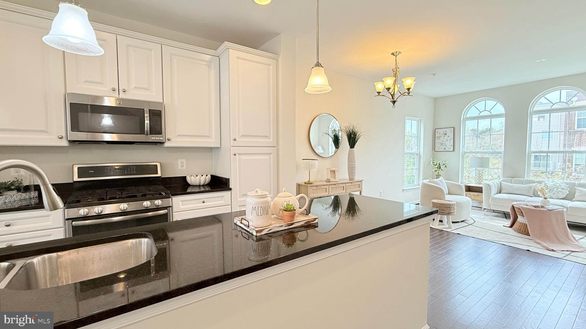 BRICK YARD STATION - Residential