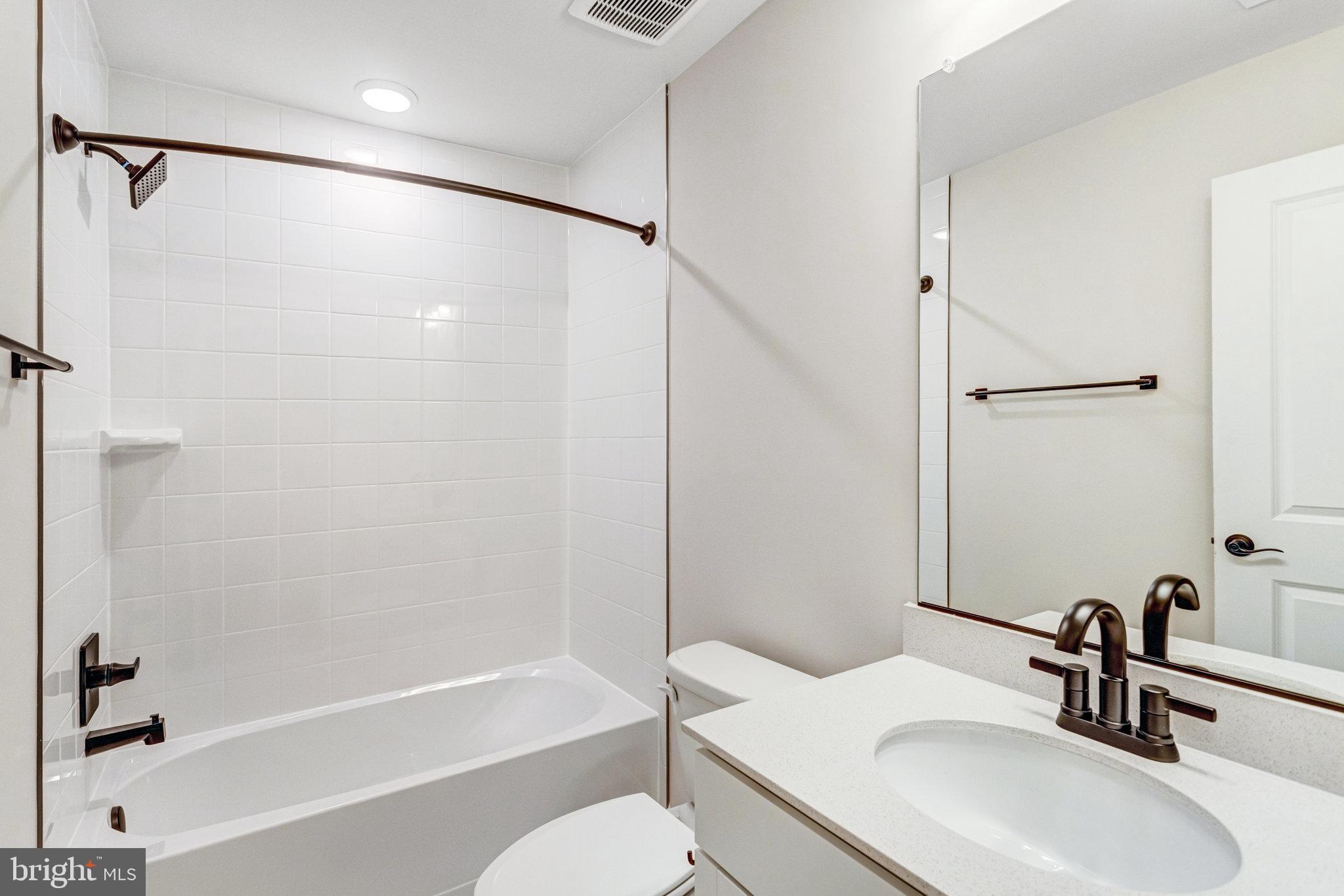 WILDERNESS SHORES - Residential