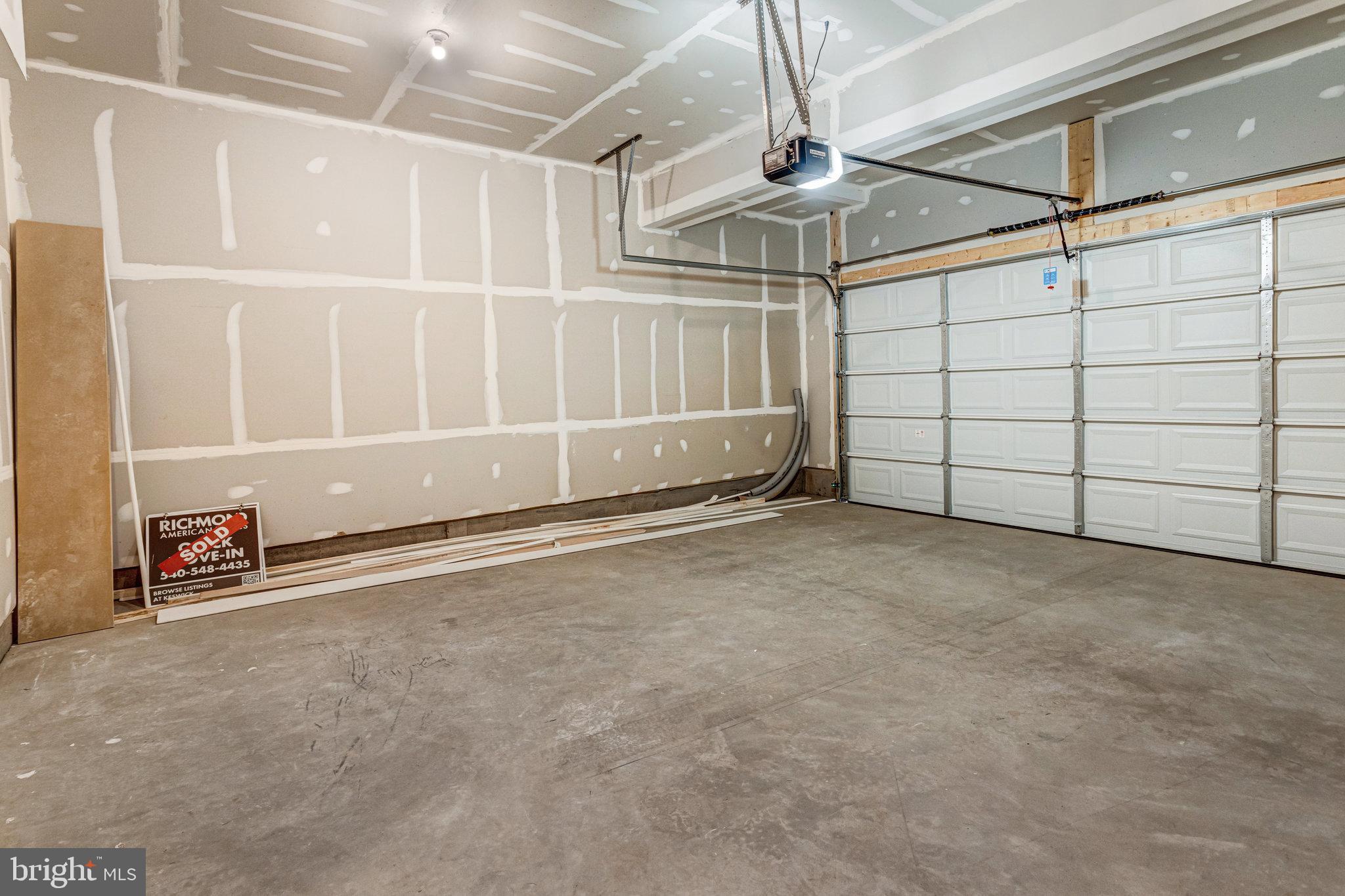 WILDERNESS SHORES - Residential