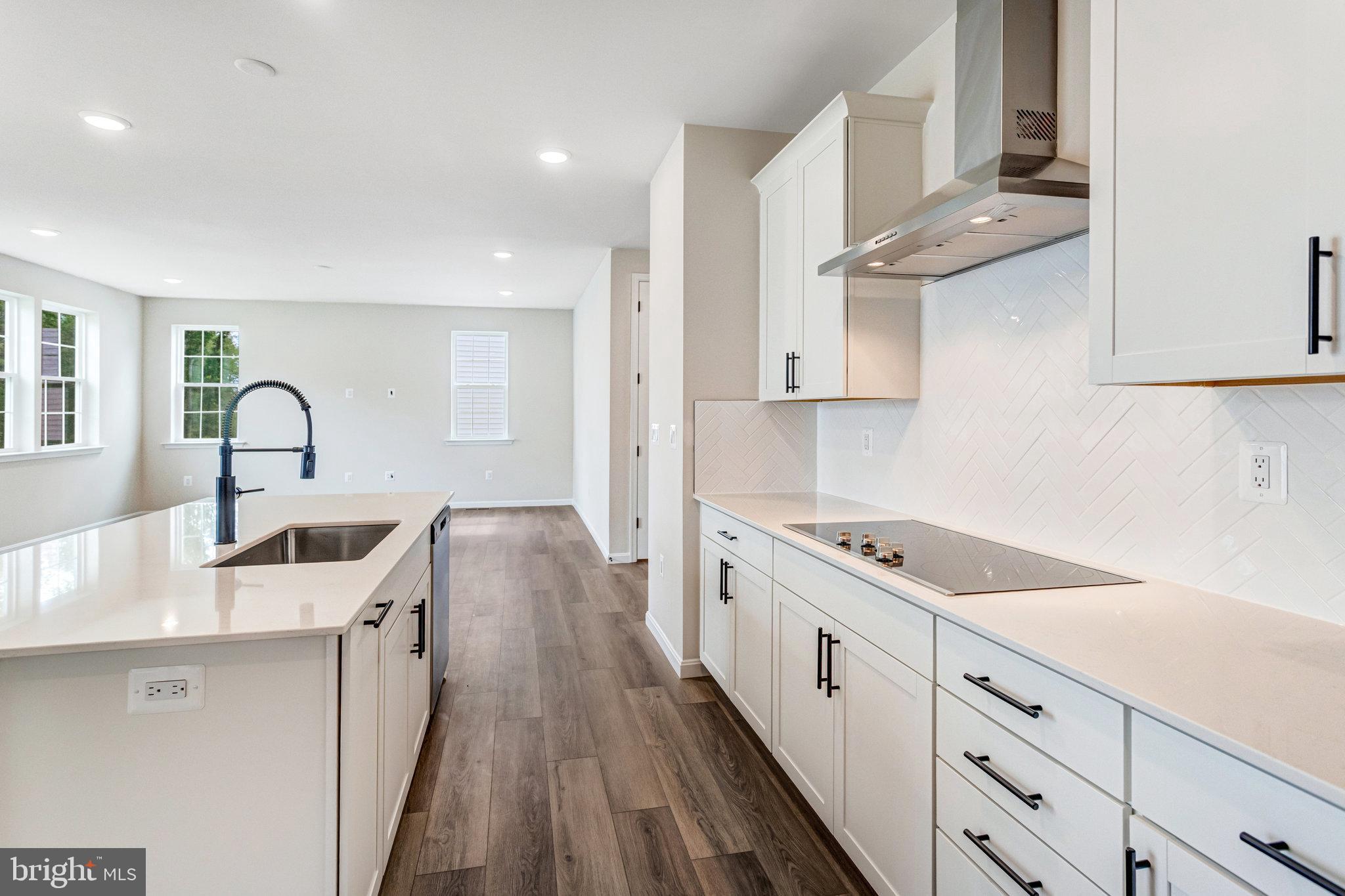 WILDERNESS SHORES - Residential