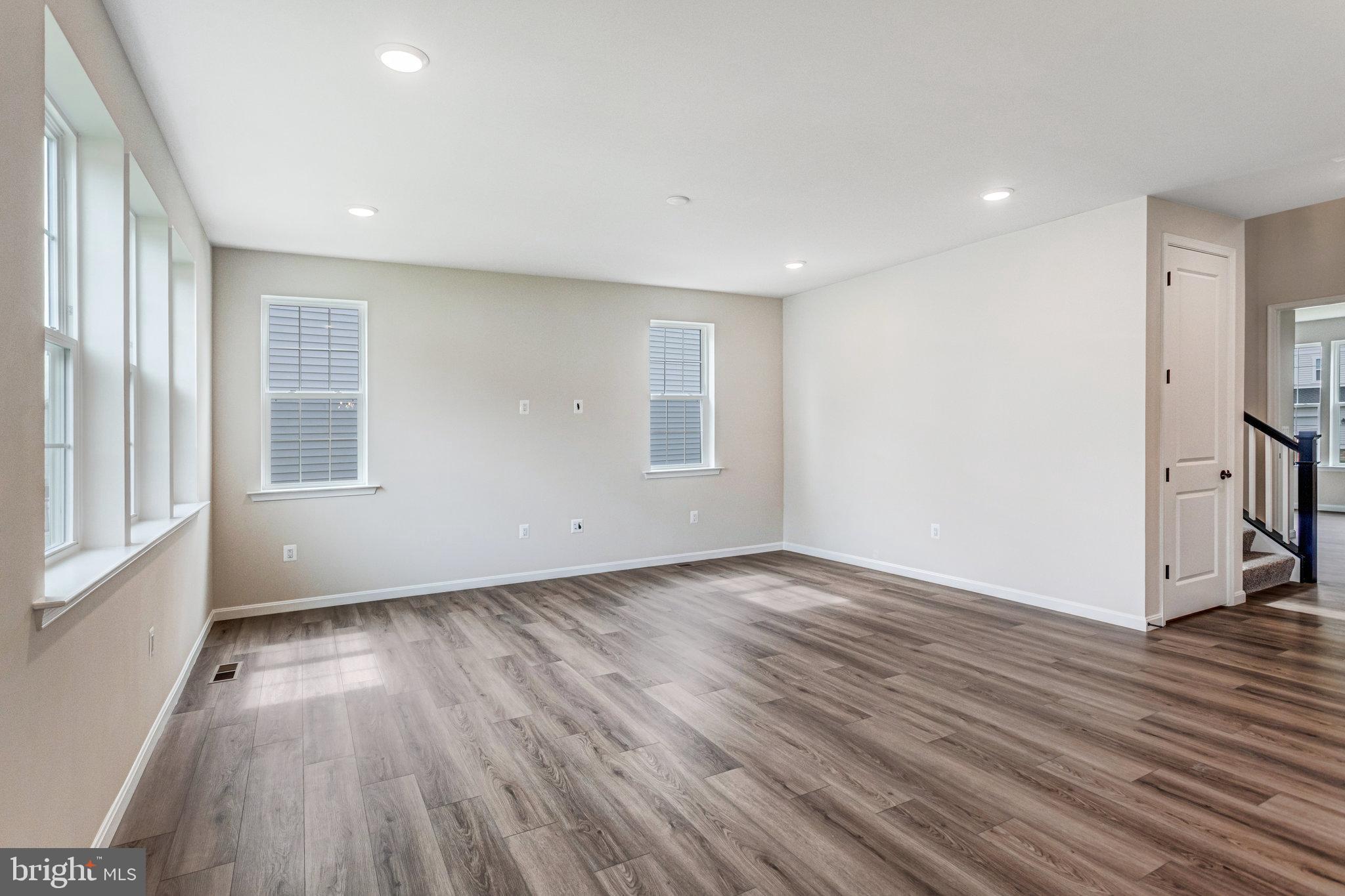 WILDERNESS SHORES - Residential