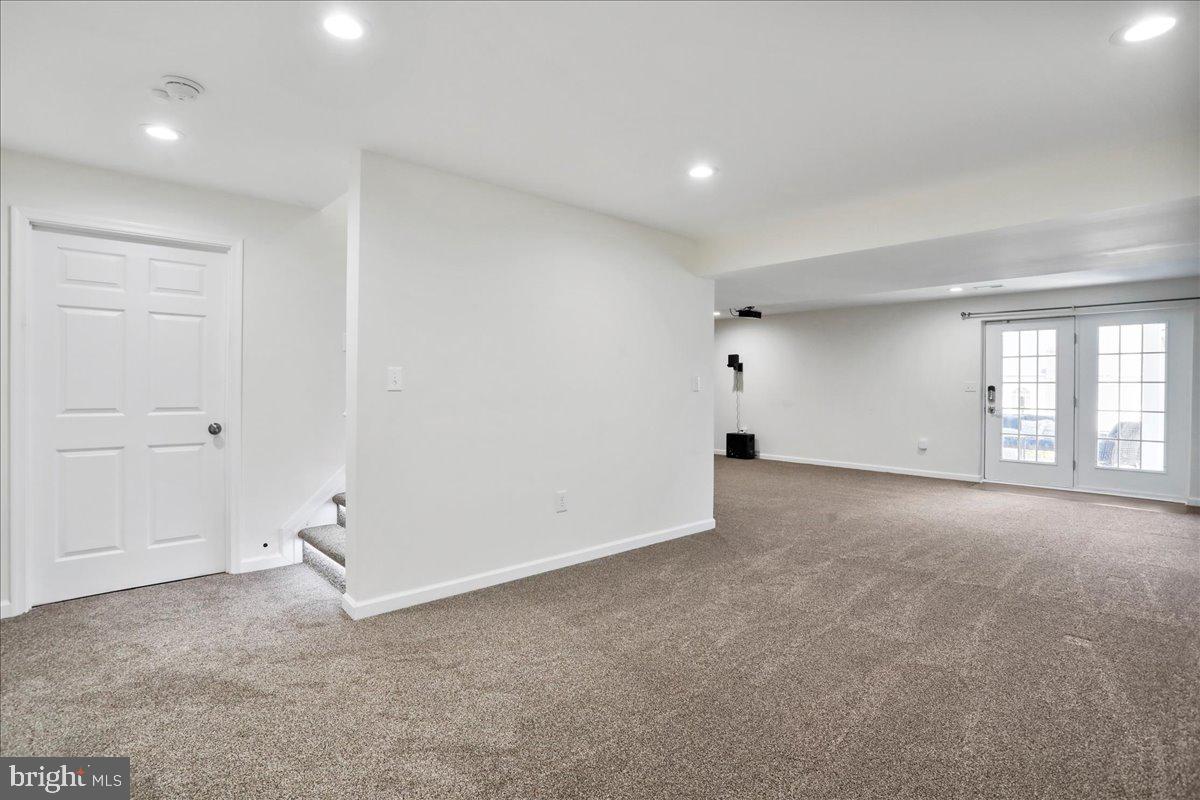 RED BUD - Residential Lease