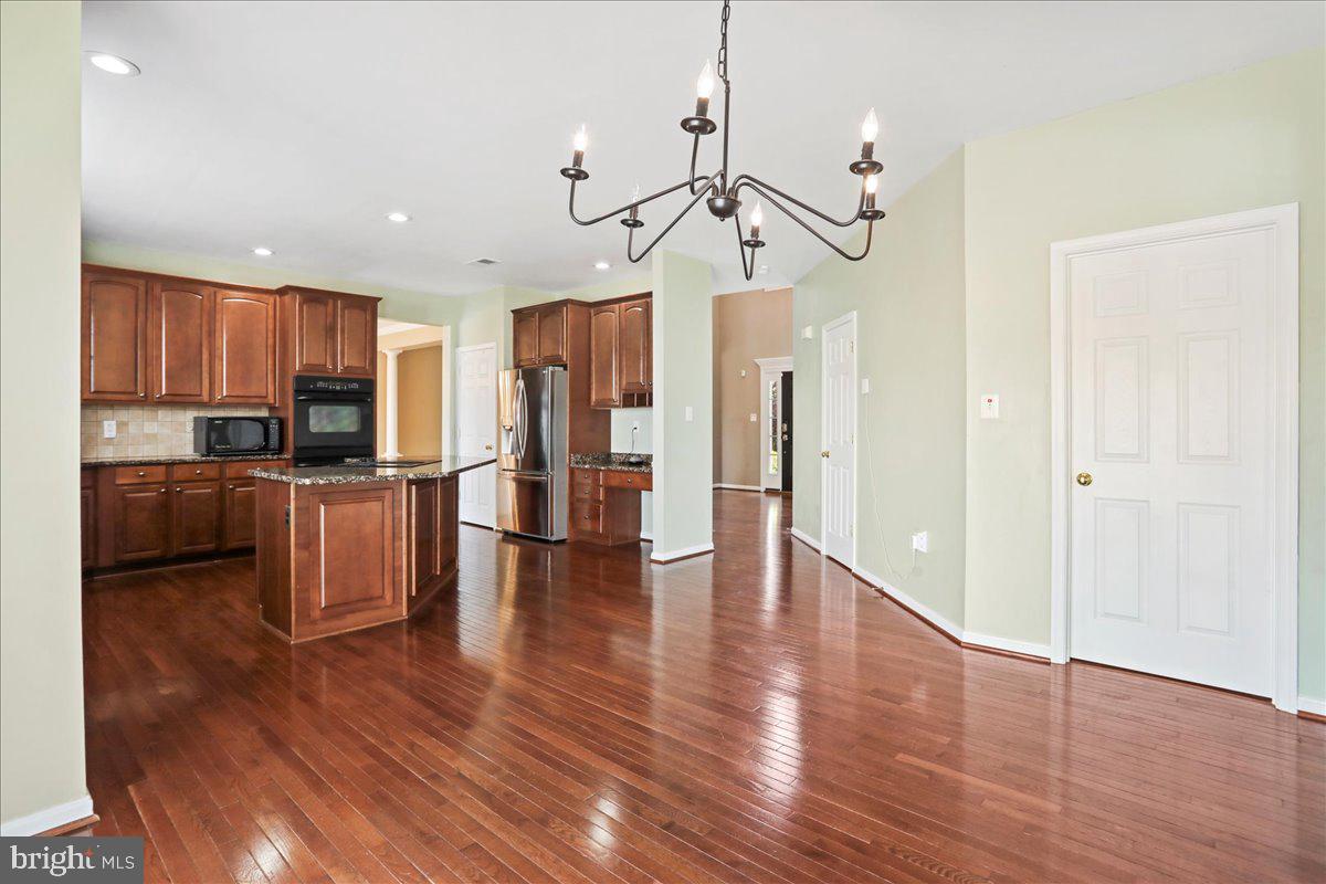 RED BUD - Residential Lease