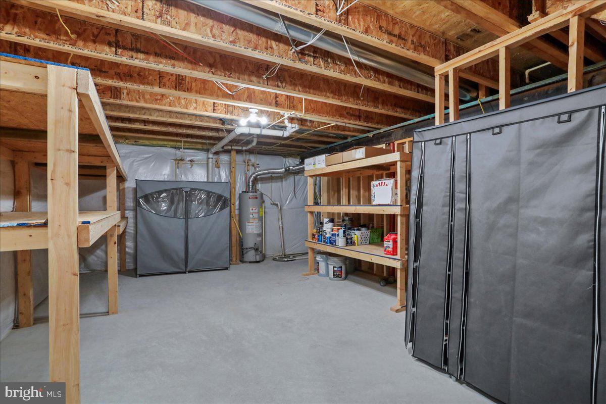 RED BUD - Residential Lease