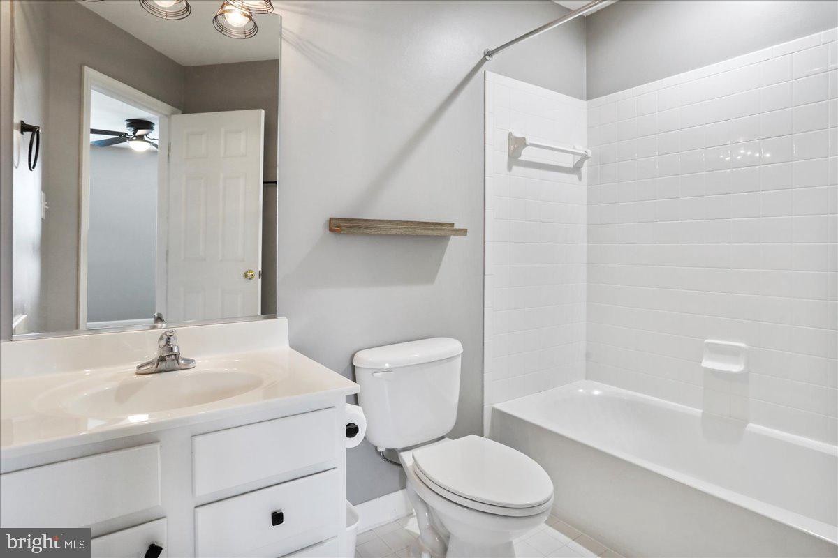 RED BUD - Residential Lease