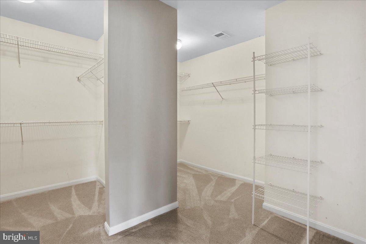 RED BUD - Residential Lease