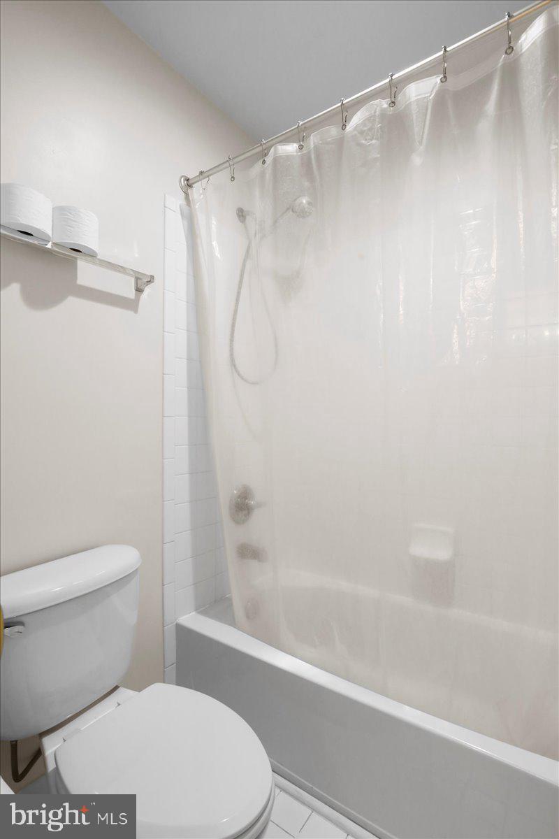 RED BUD - Residential Lease