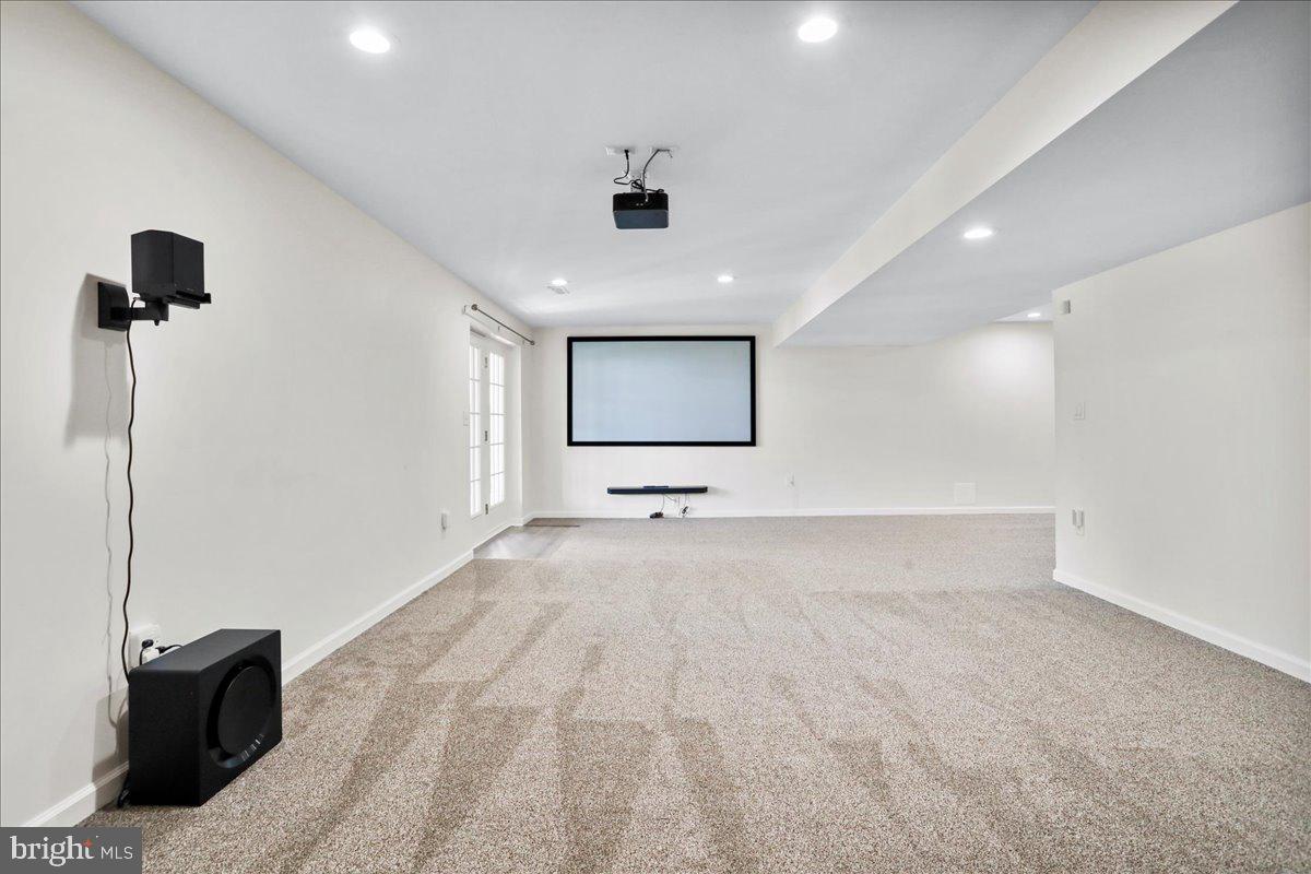 RED BUD - Residential Lease