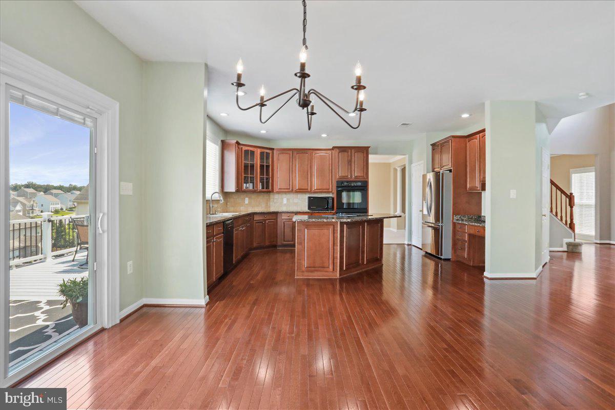 RED BUD - Residential Lease