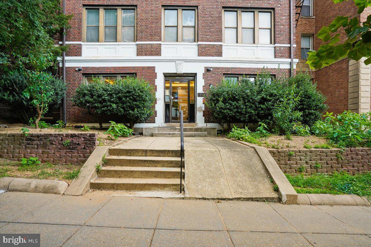 1919 19TH STREET NW 104