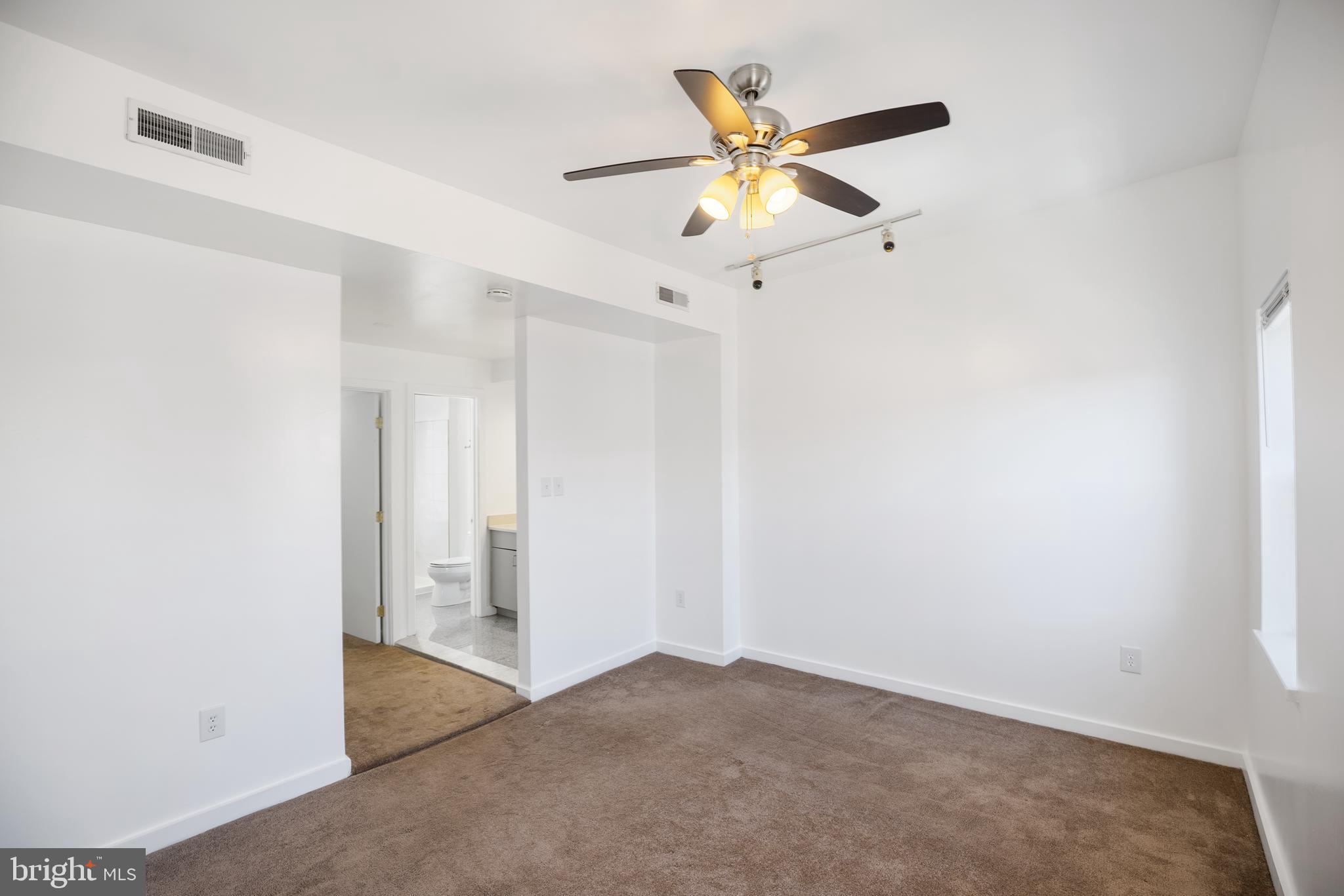 FAIRMOUNT - Residential