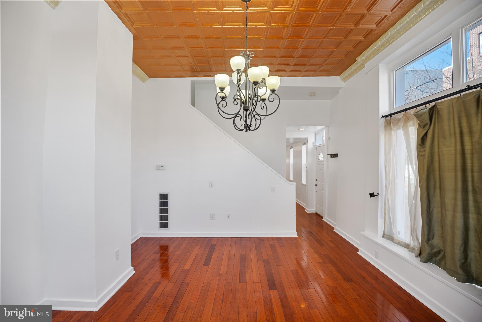 FAIRMOUNT - Residential